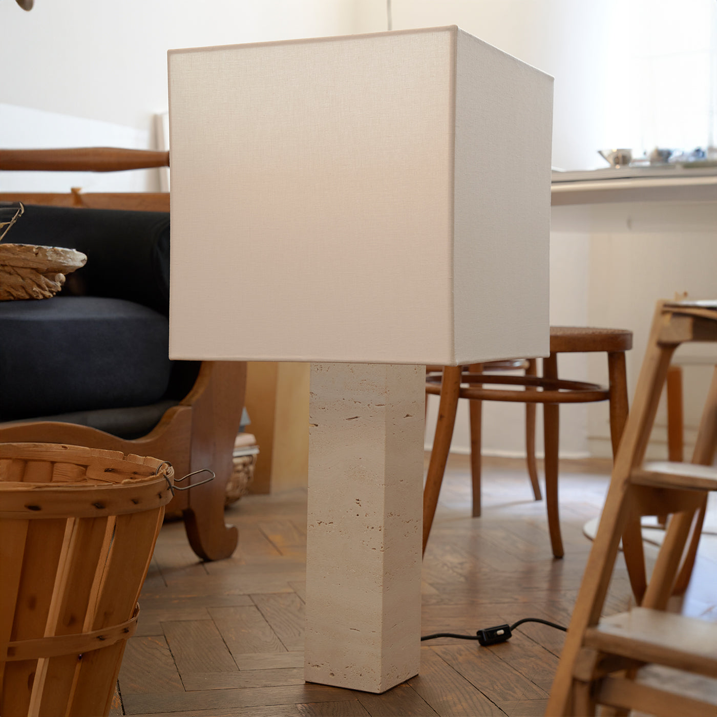 Roma Squared Large White Table Lamp - Vue alternative 4