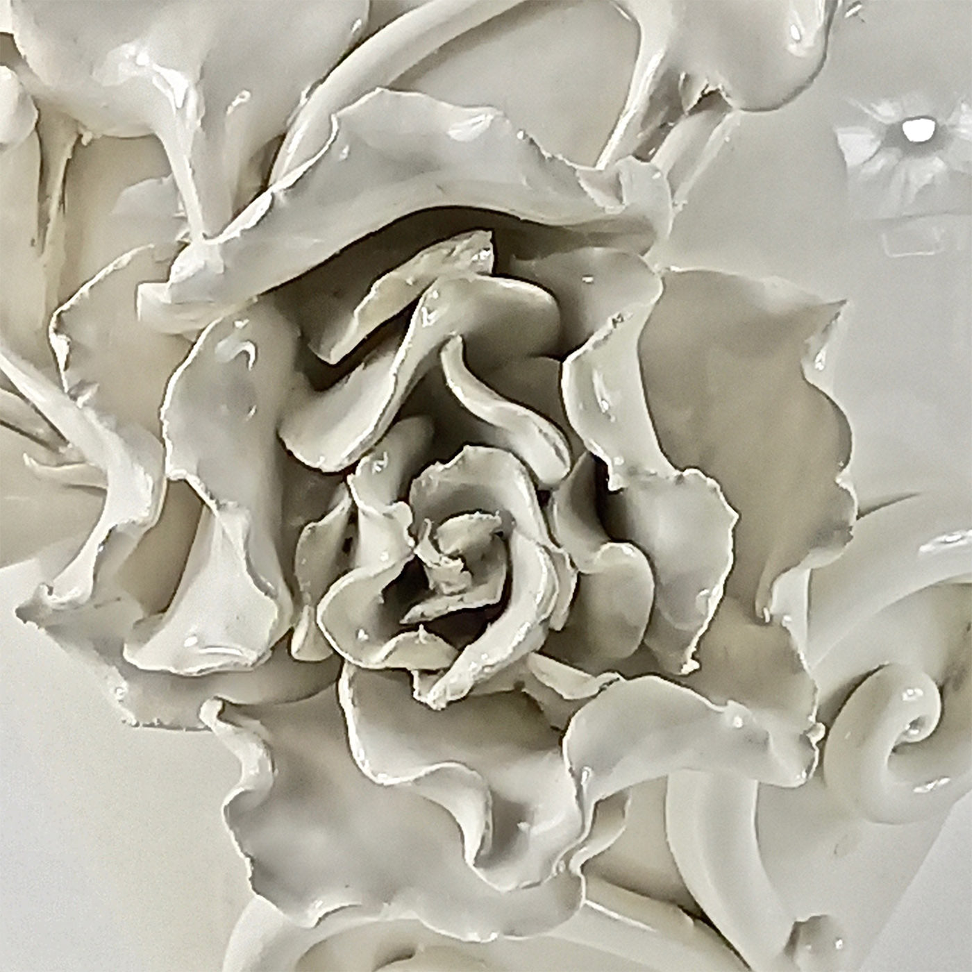 Big Peony White Ceramic Vase - Alternative view 1