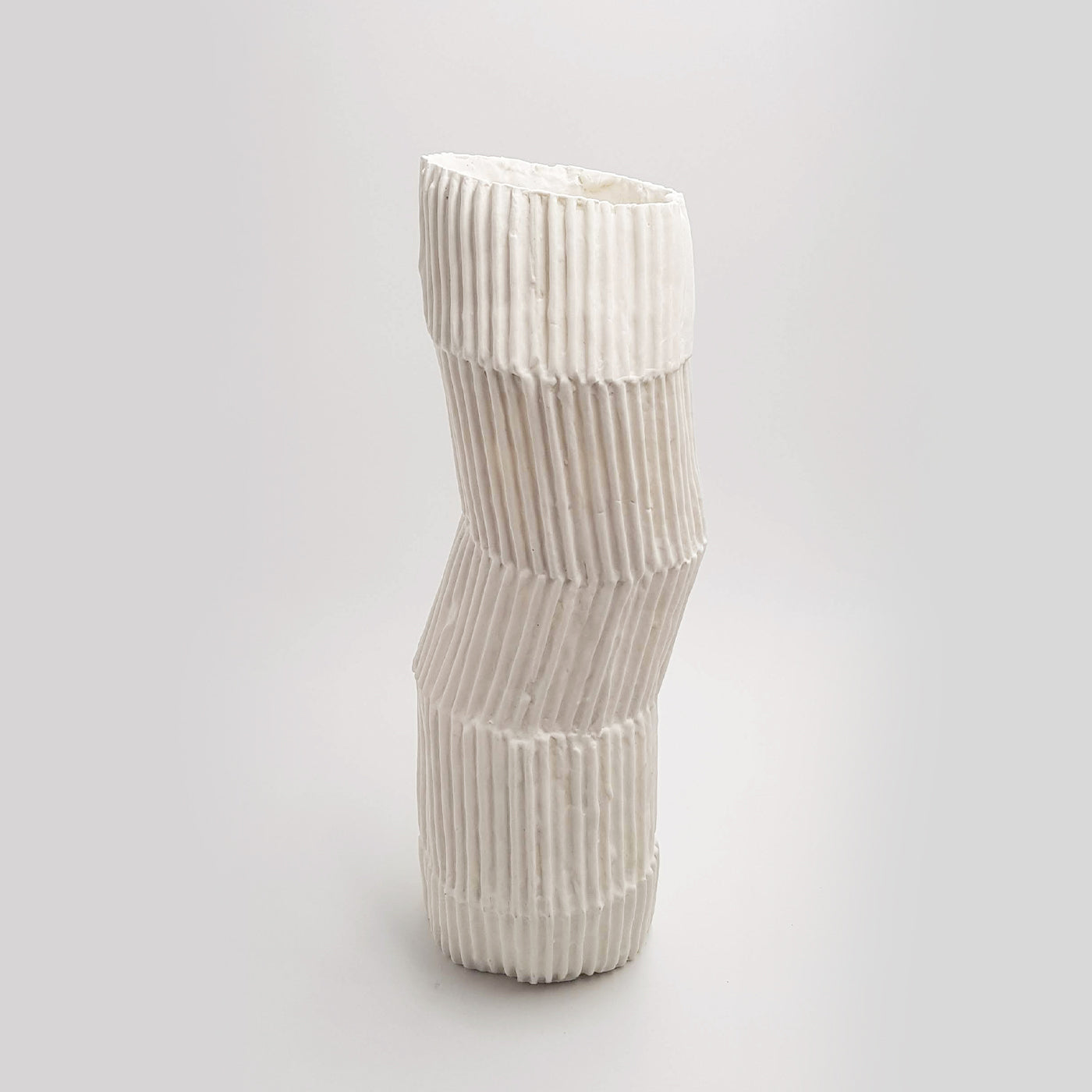 Le Torrette White Paperclay Vase by Nino Basso #1 - Alternative view 3