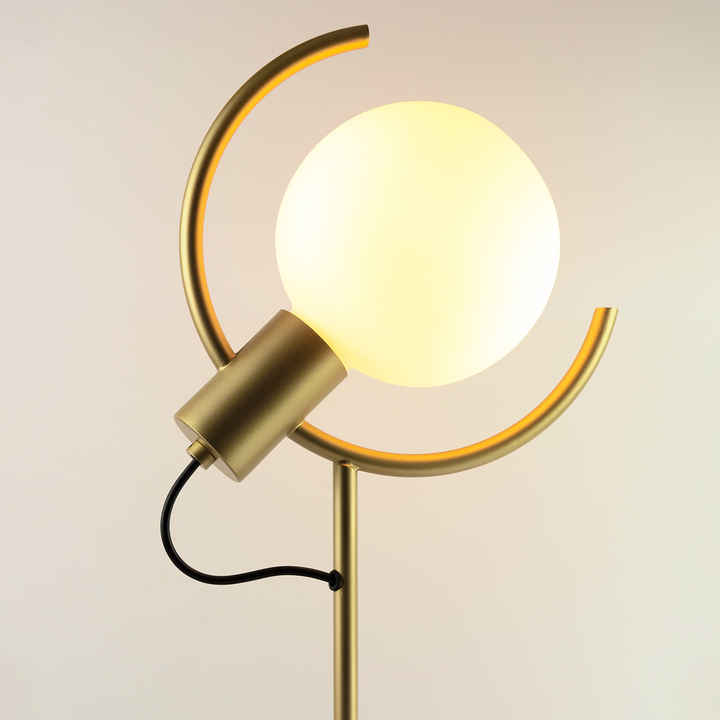 Luna T Lampe de table à lumière diffuse - Vue alternative 1
