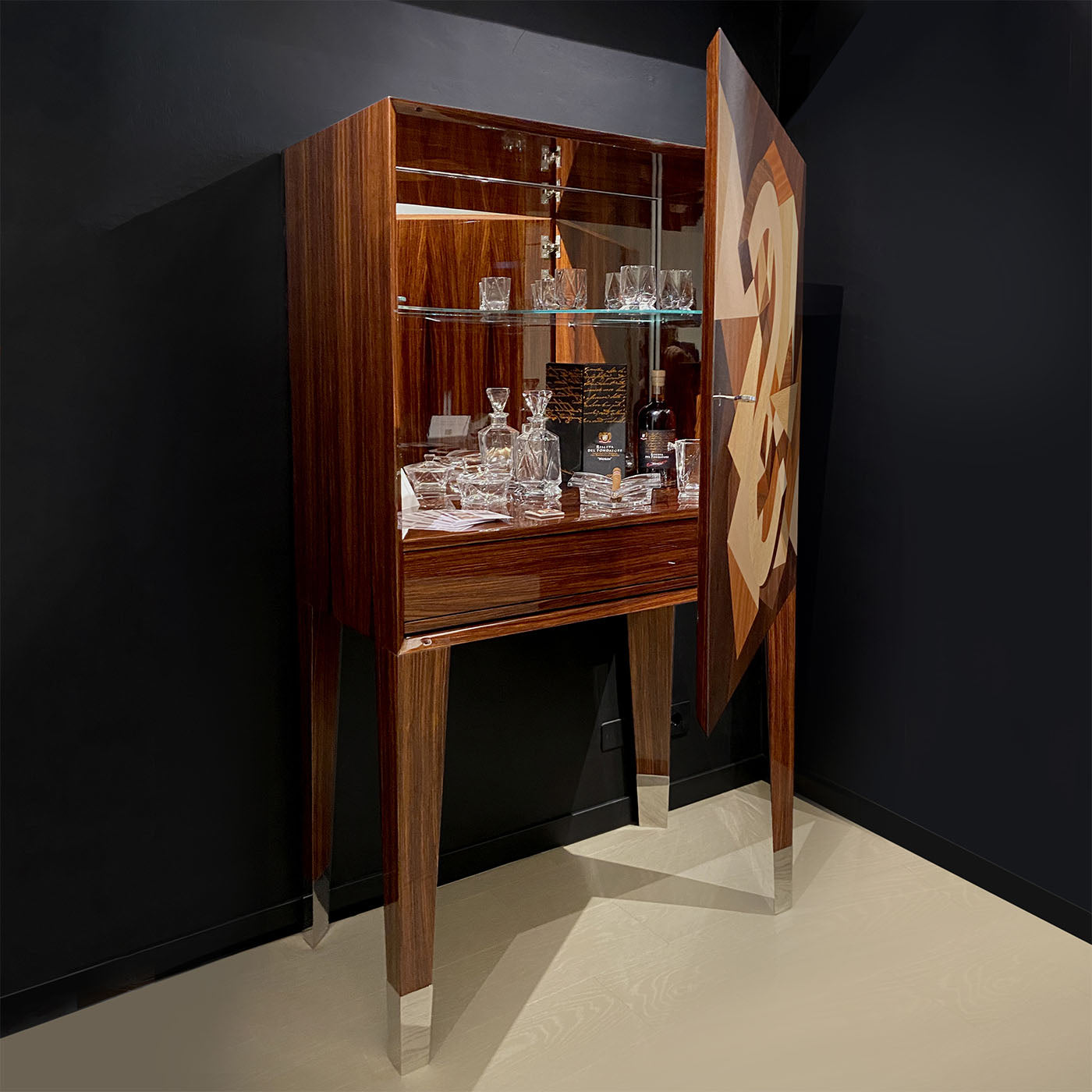 Specchio Bar Cabinet - Alternative view 3