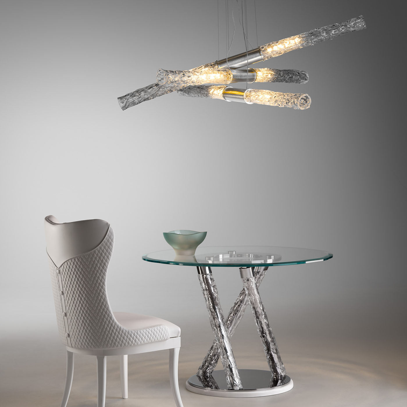 Glass Table With Circular Glass Top and Twisted Legs - Alternative view 1