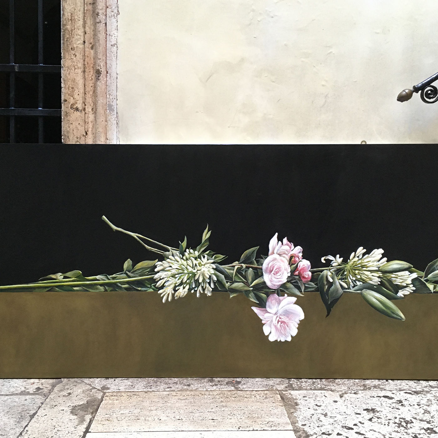 Komposition mit Rosen, Lilien und Agapanthus Malerei - Alternative Ansicht 1