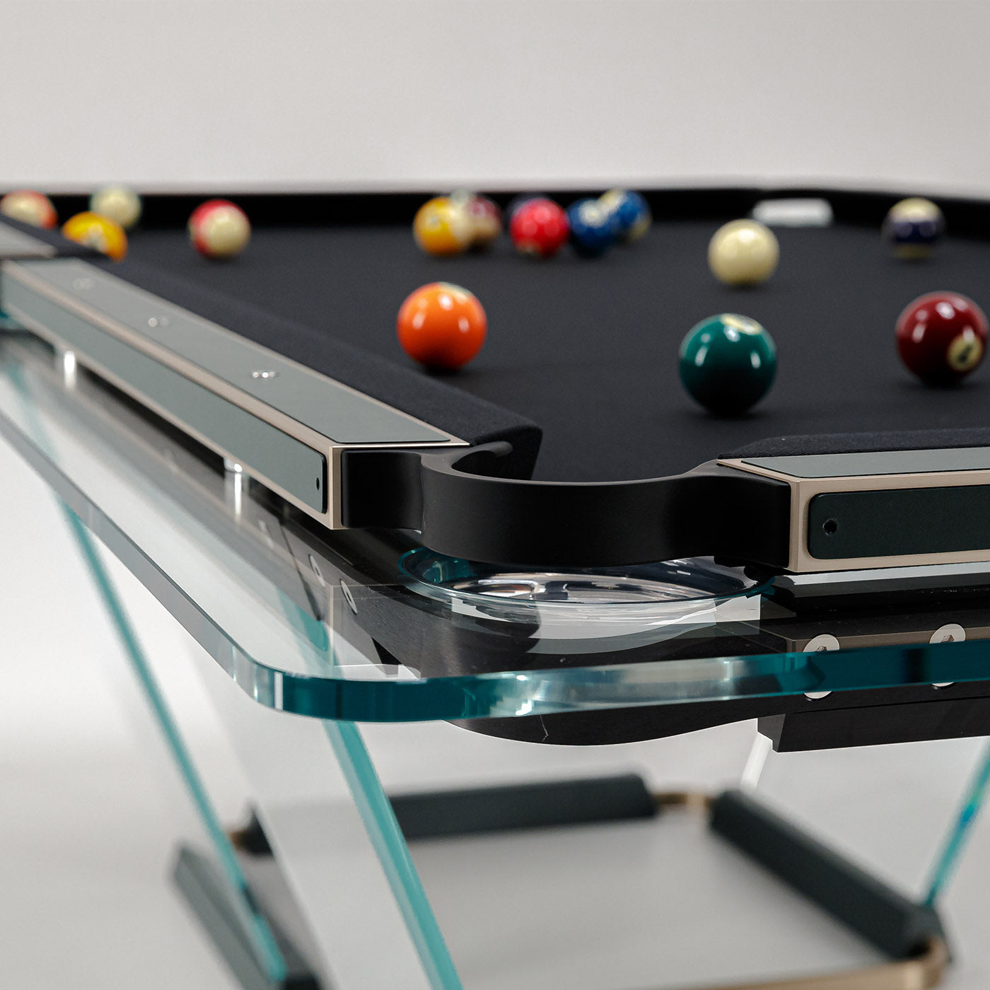 Teckell T1.3 Leather Pool Table - 8ft - Alternative view 1