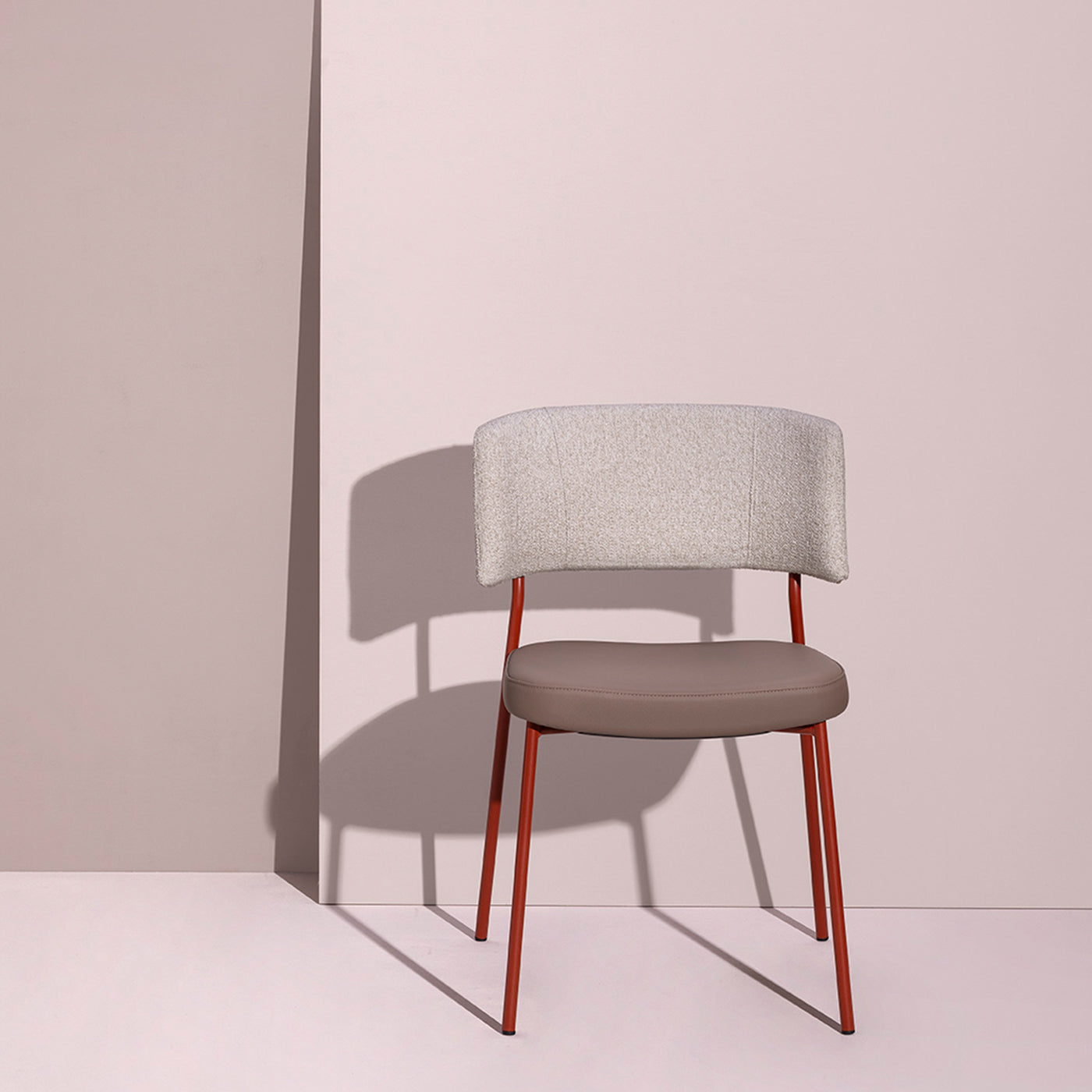 Marlen Met Im Beige Fabric & Brick-Red Metal Chair by EP Studio - Alternative view 2