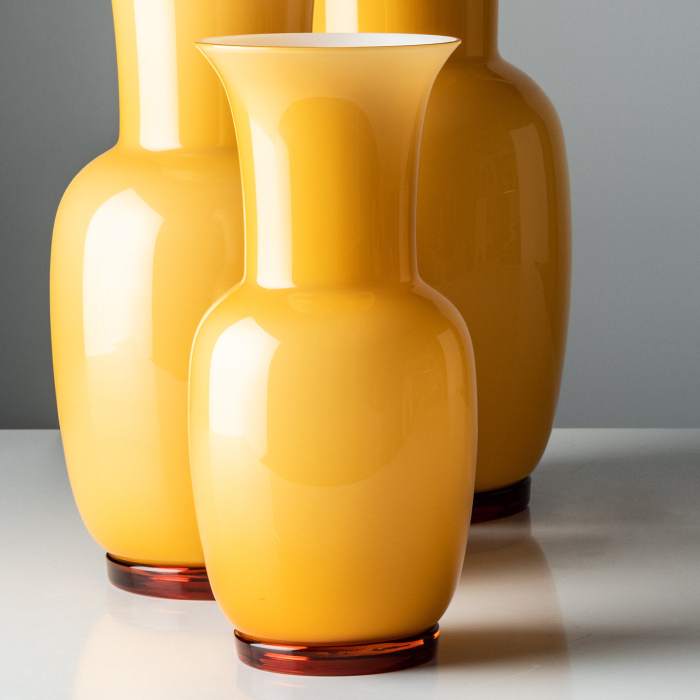 Small Opaline Yellow Vase - Alternative view 1