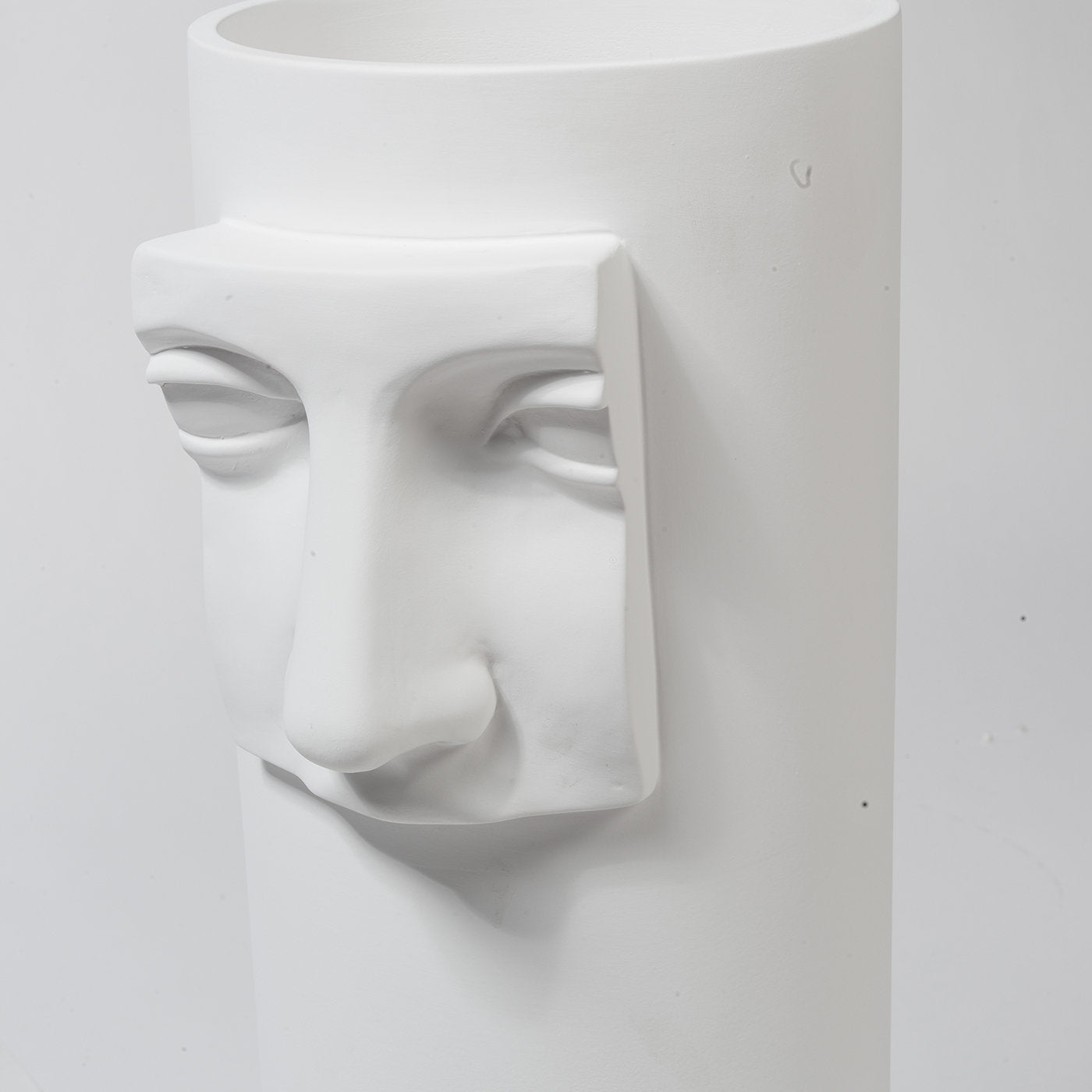 Juno's Nose White Vase - Alternative view 3