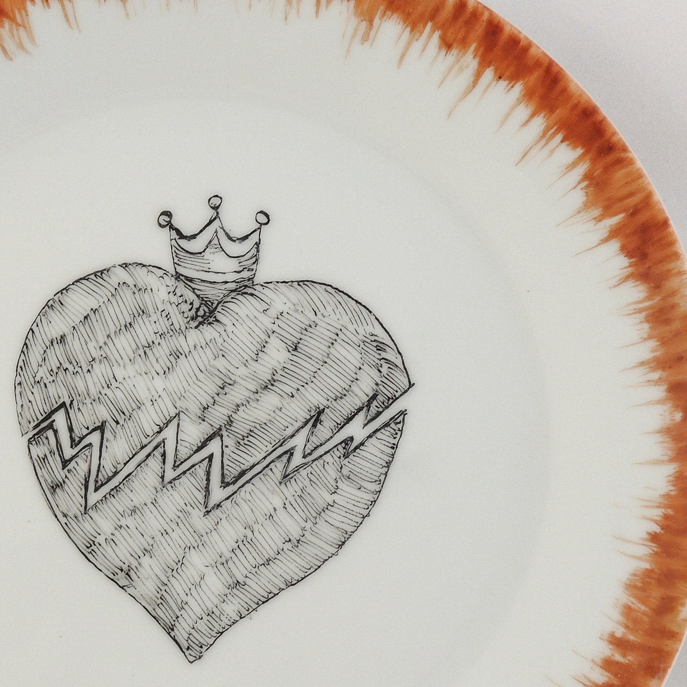Broken Heart Plate - Hearts collection - Alternative view 1