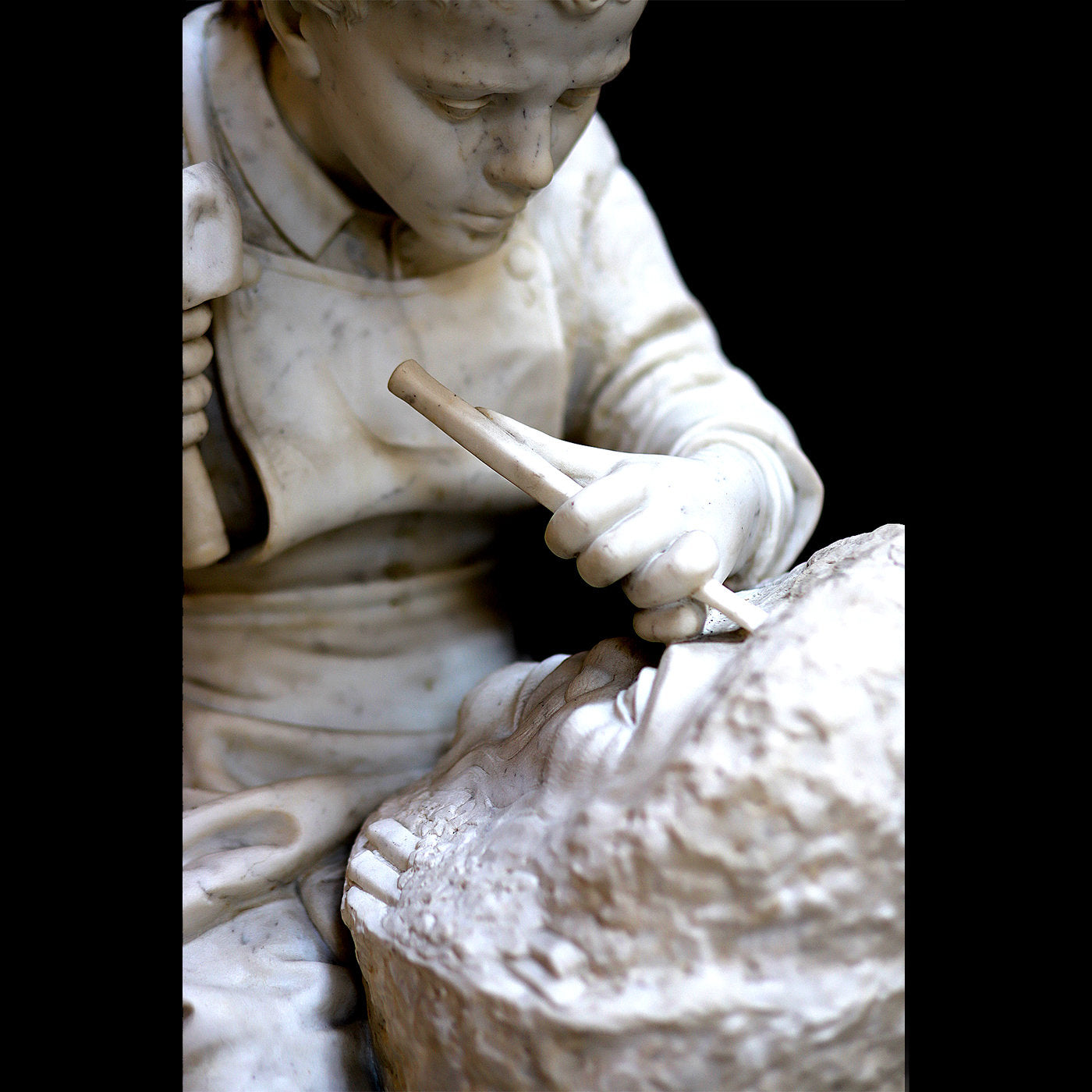Miguel Ángel esculpiendo la cabeza de un cervatillo - Vista alternativa 4