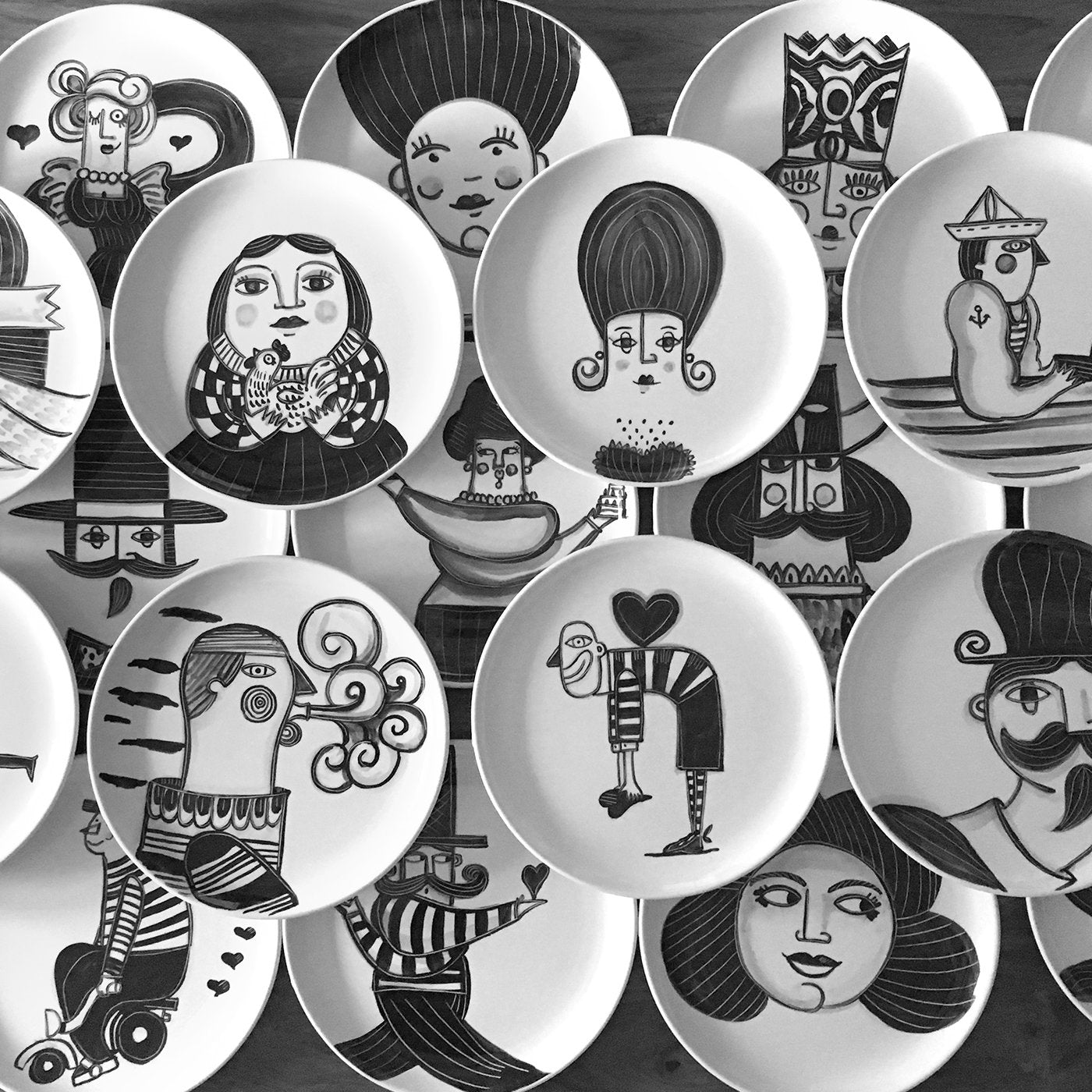 Dario Black and White Stories Plate Collection  - Alternative view 2