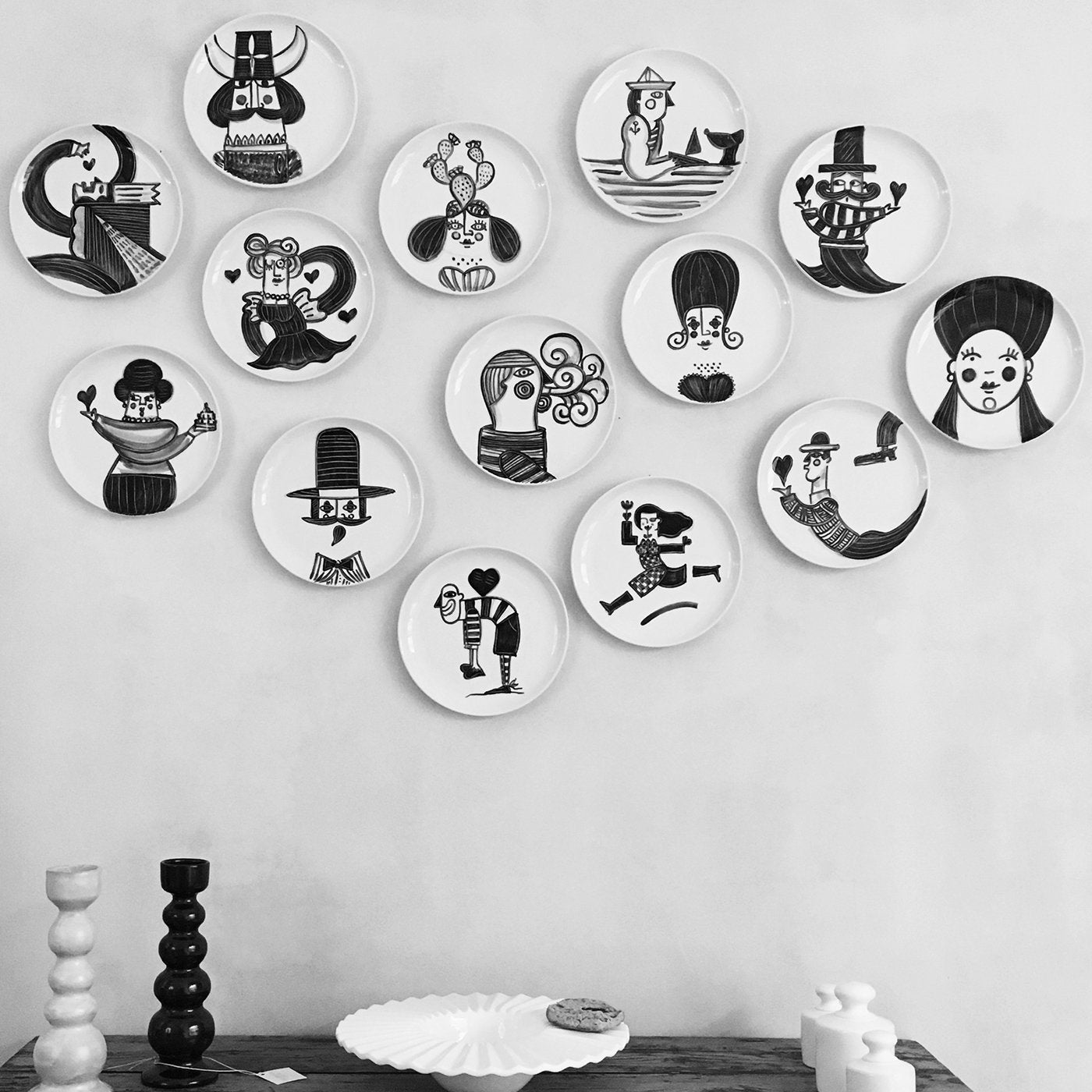 Dario Black and White Stories Plate Collection  - Alternative view 3