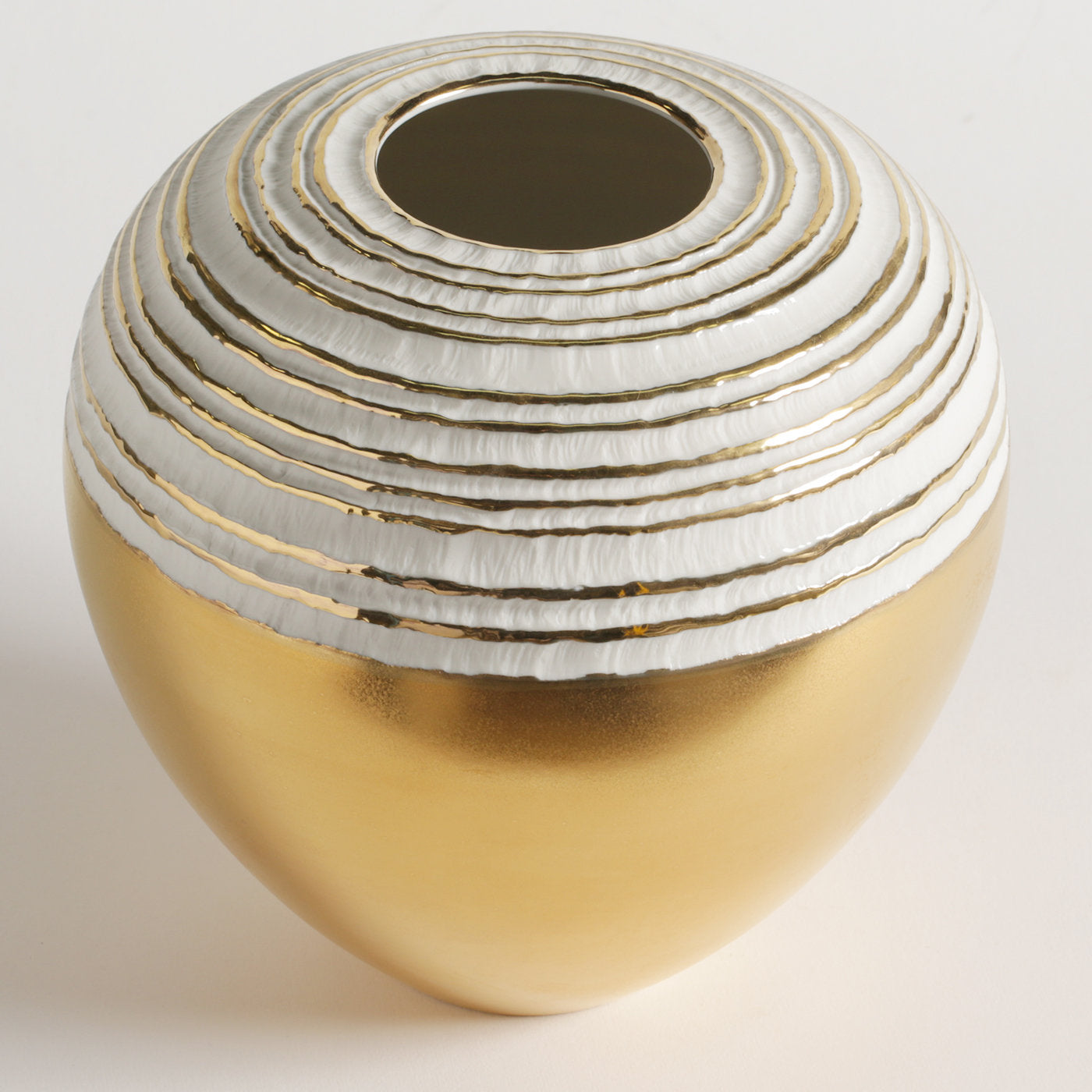 Antithesis Gold Sphera Vase - Alternative view 1