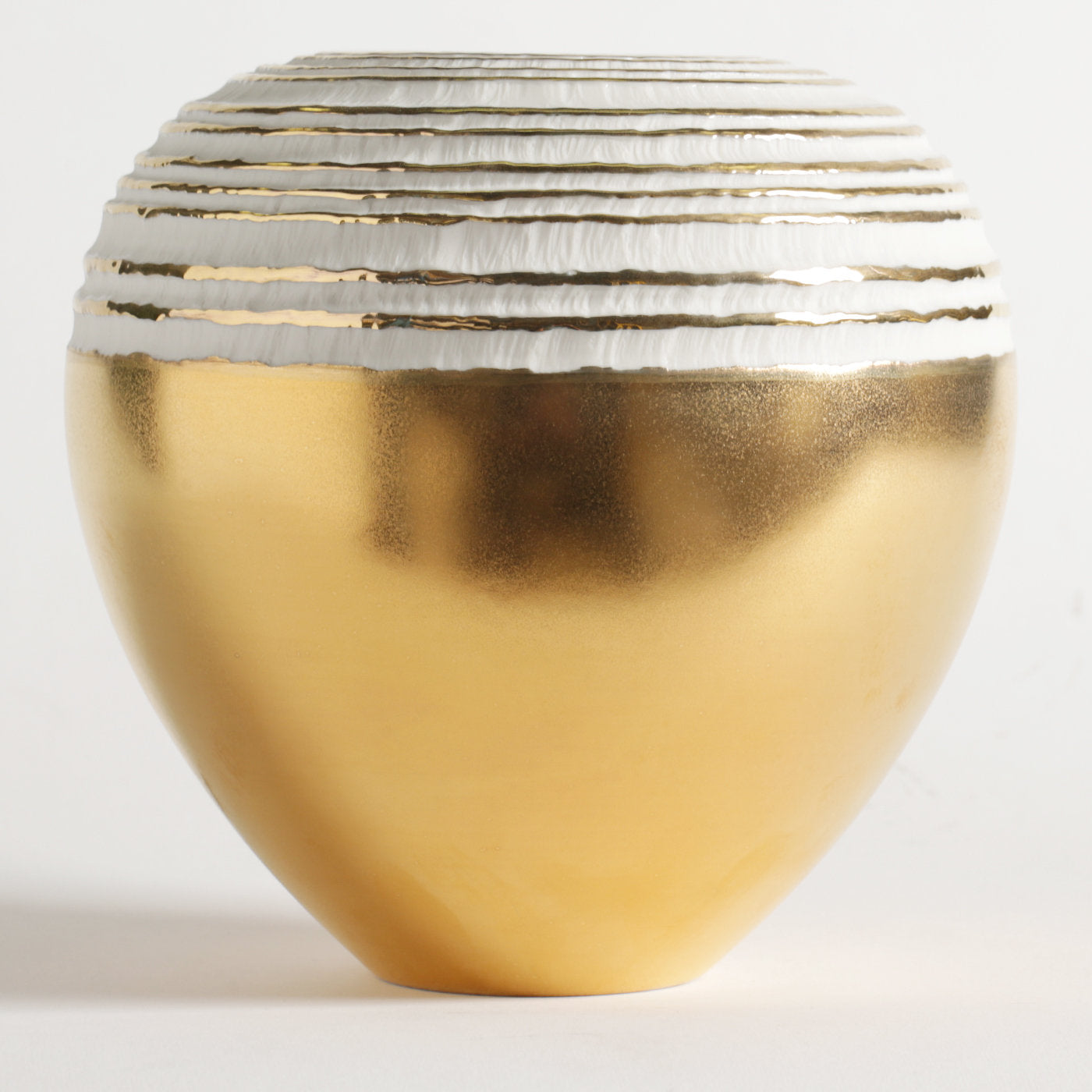 Antithesis Gold Sphera Vase - Alternative view 2