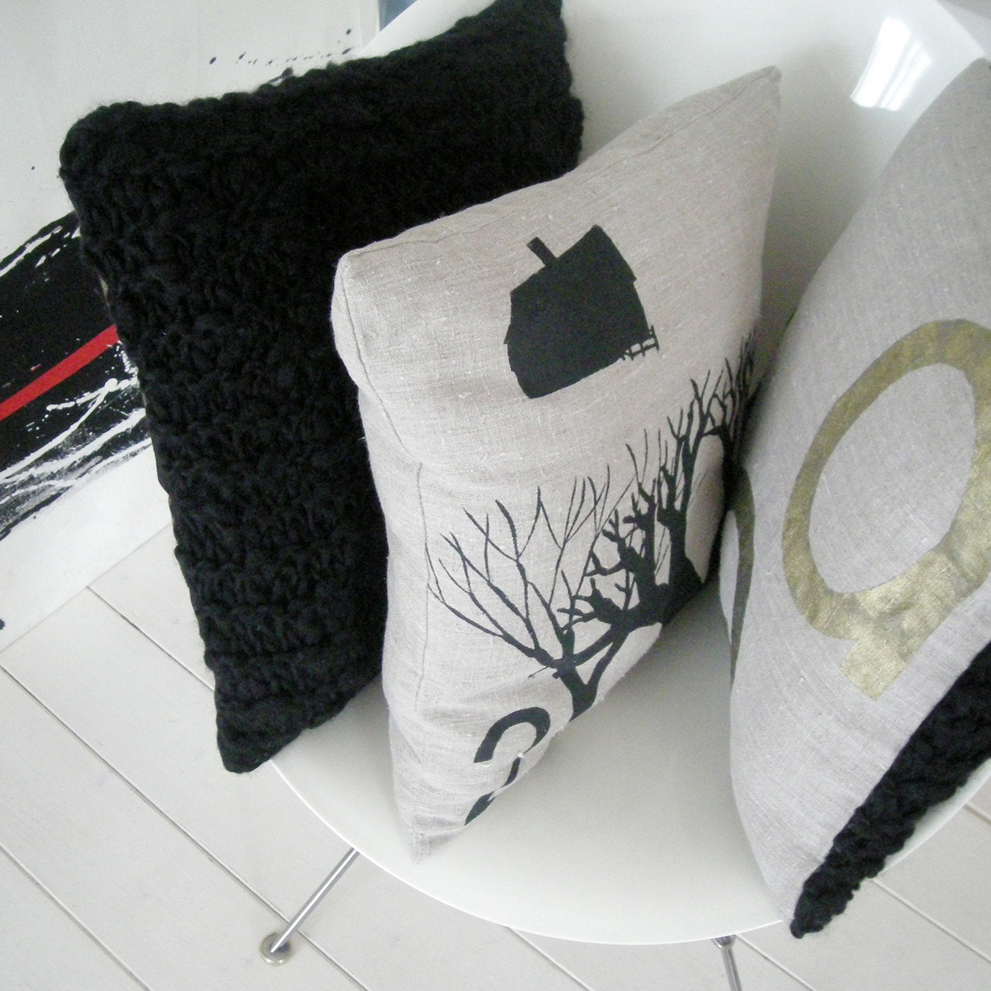 Wool&lettering Cushion in Black Wool and Linen - Alternative view 4