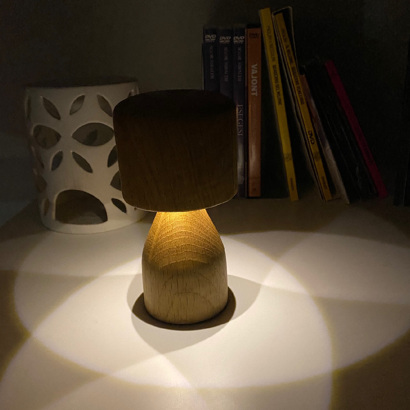 Luce Santa Marta Wooden Lampshade by Matteo Ragni - Alternative view 4