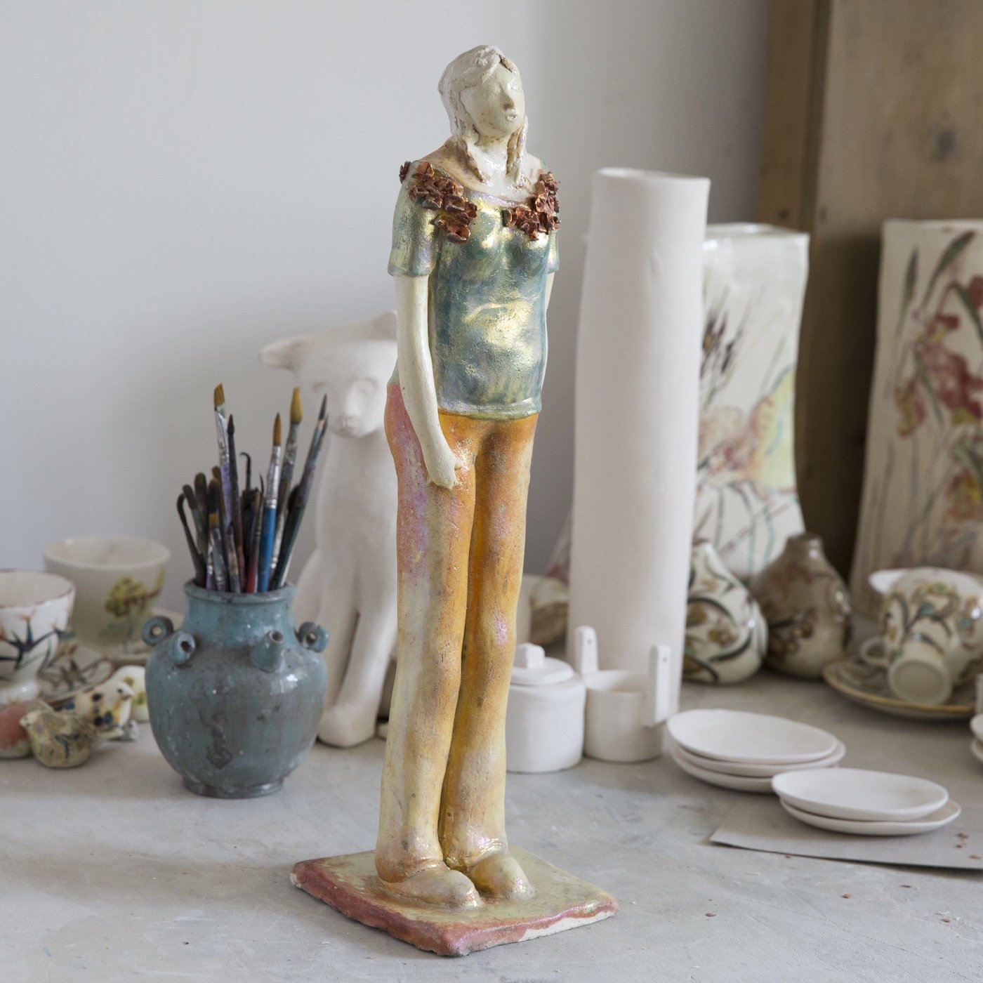 Standing Woman Sculpture - Alternative view 4