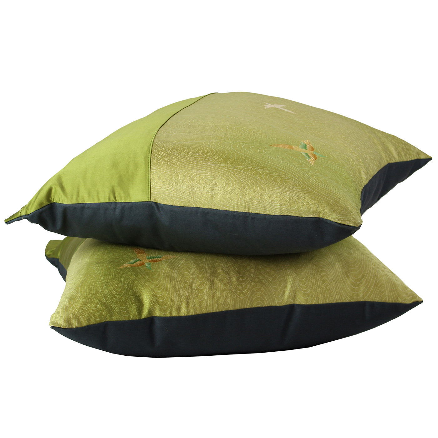 Set of 2 Green Paradise Birds Cushions  - Alternative view 1