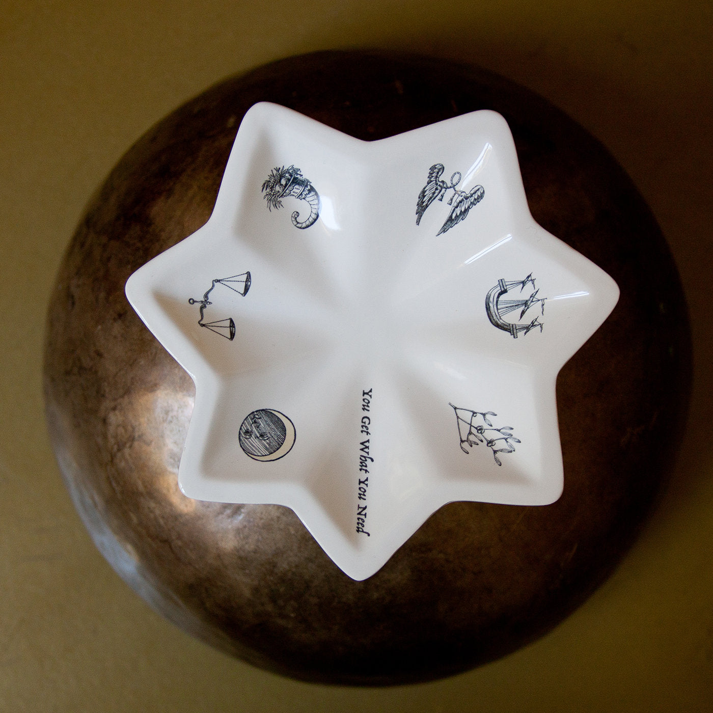 Oracolino Fortune Game Ceramic Plate  - Alternative view 2