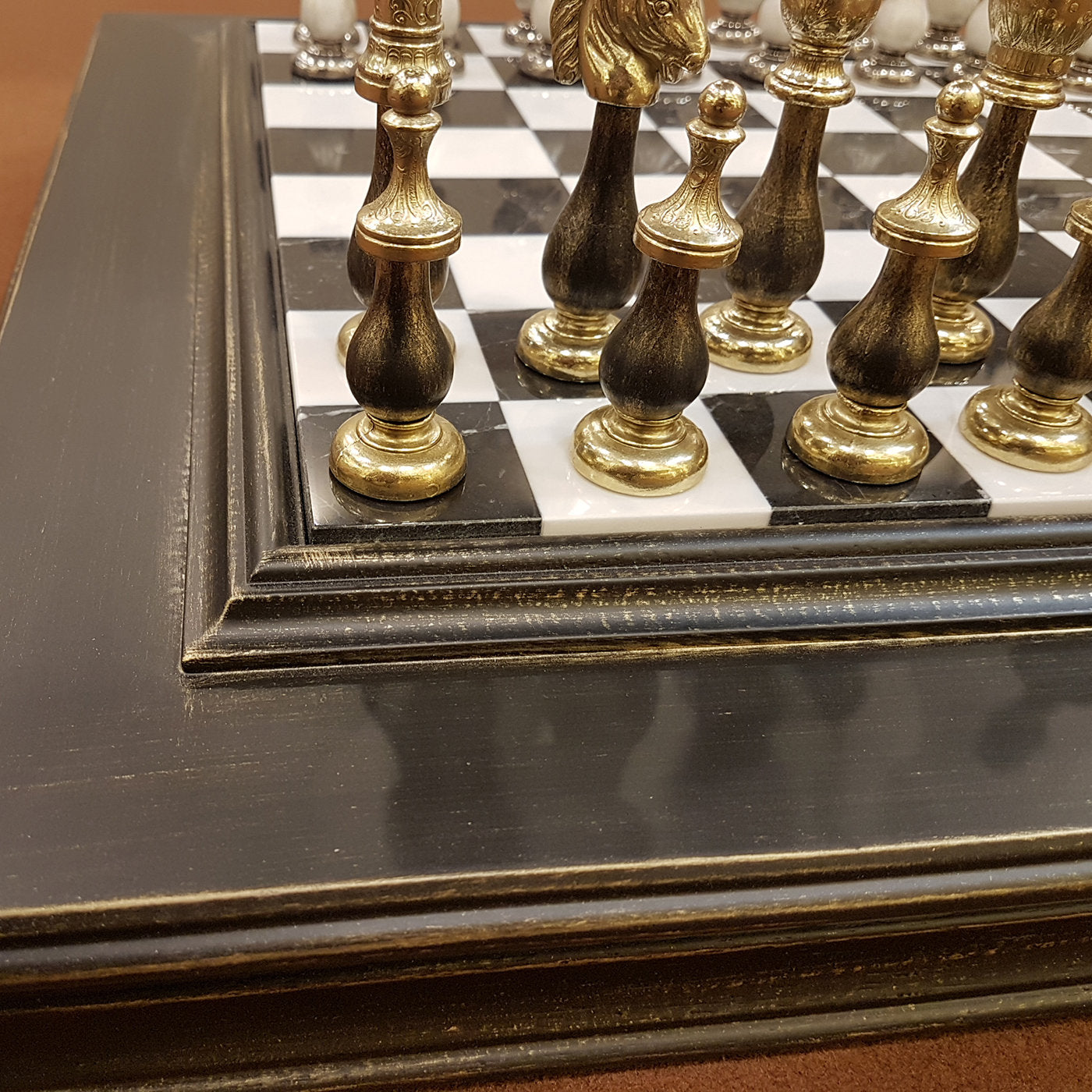 Set di scacchi ornato di arabeschi - Vista alternativa 2