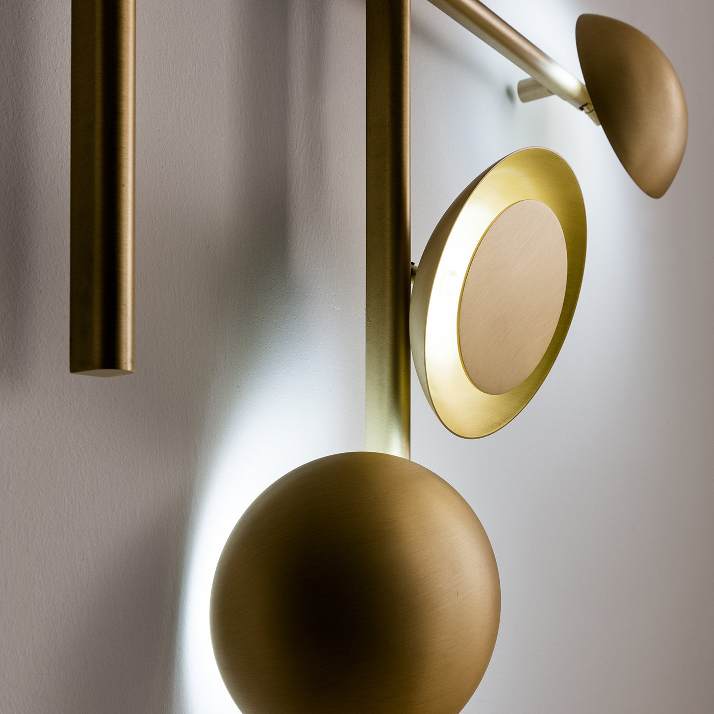 Gaia Large Wall Lamp by Cesare Arosio - Alternative view 1