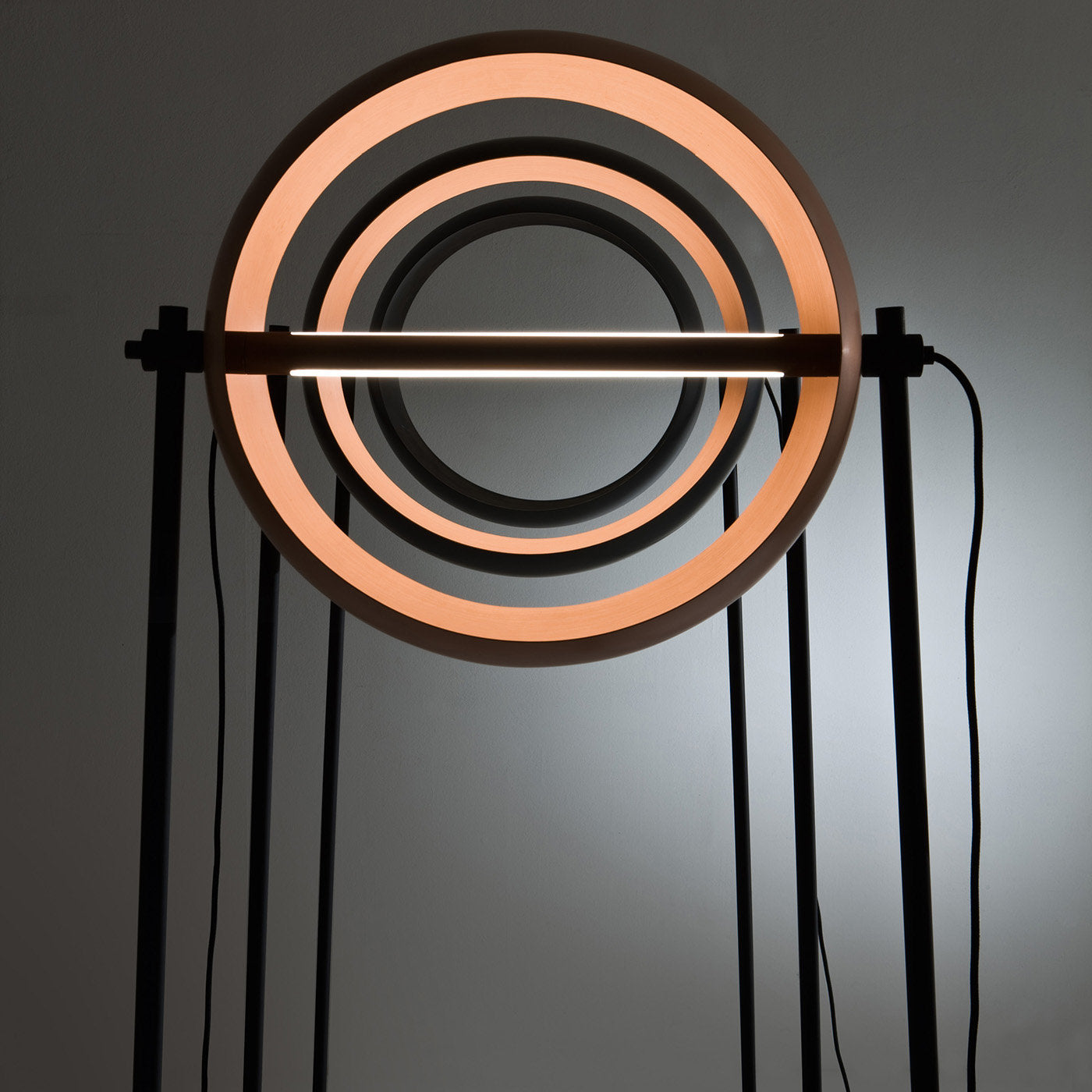 Lámpara de pie Globe Copper de Edoardo Colzani - Vista alternativa 1