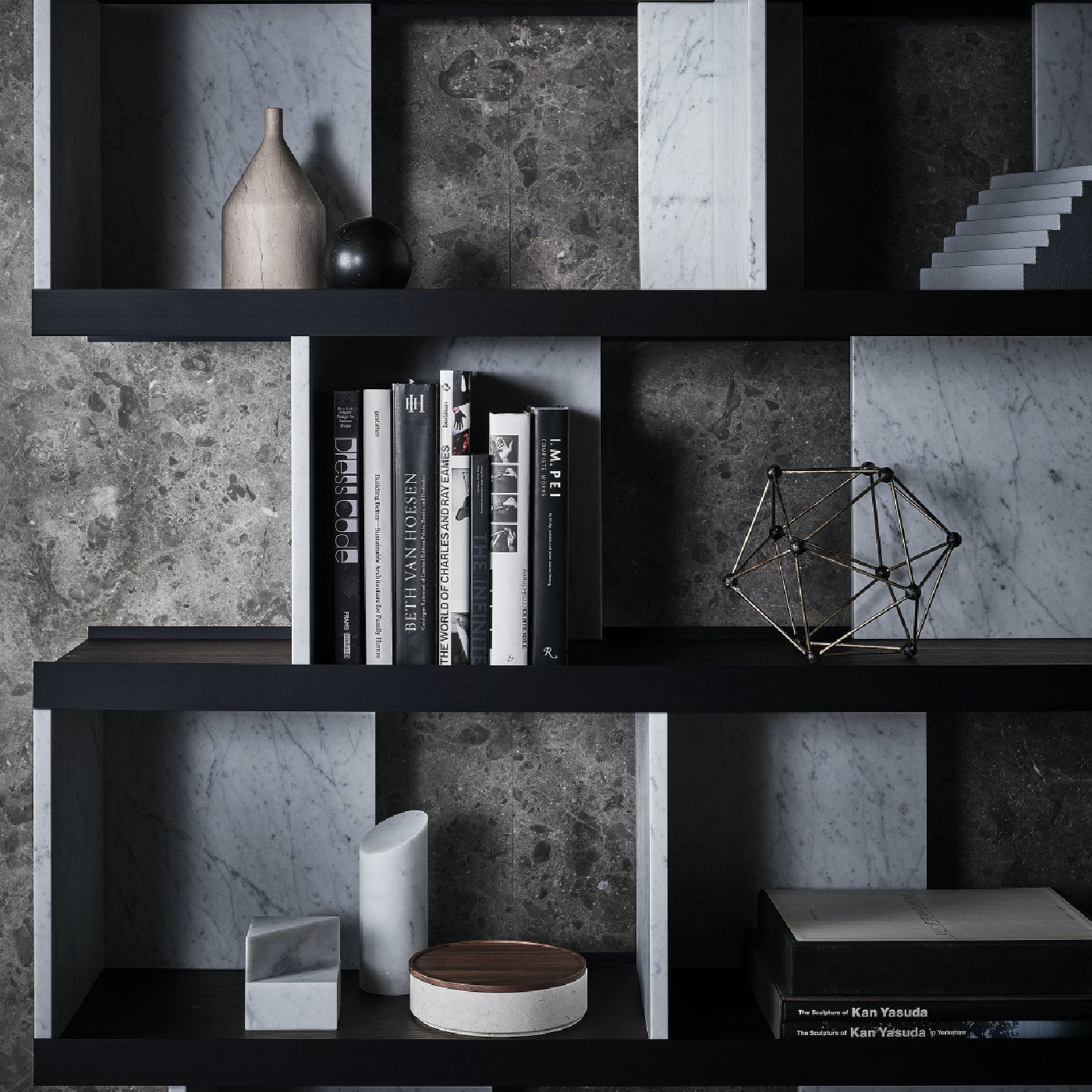 Colonnata Bookcase by Piero Lissoni - Alternative view 2