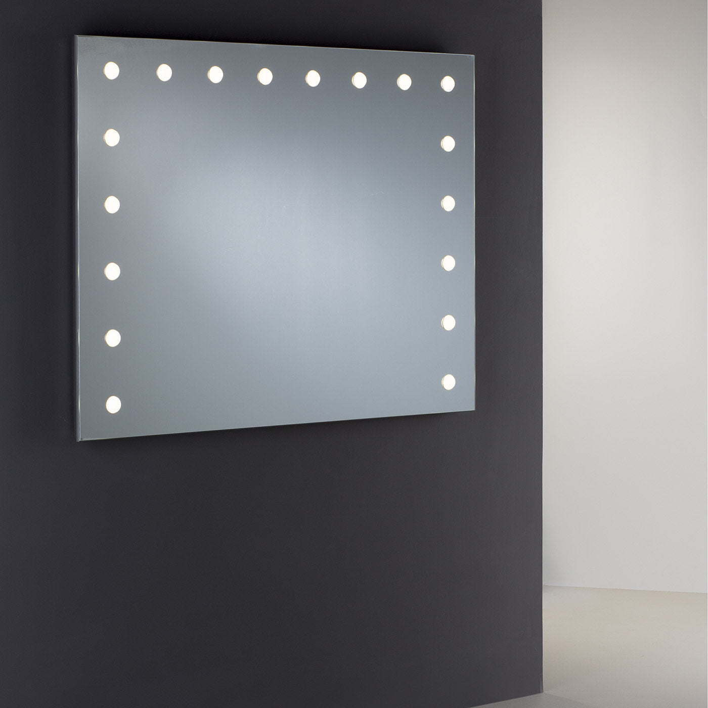 Divino XL Beleuchteter Wandspiegel - Alternative Ansicht 2
