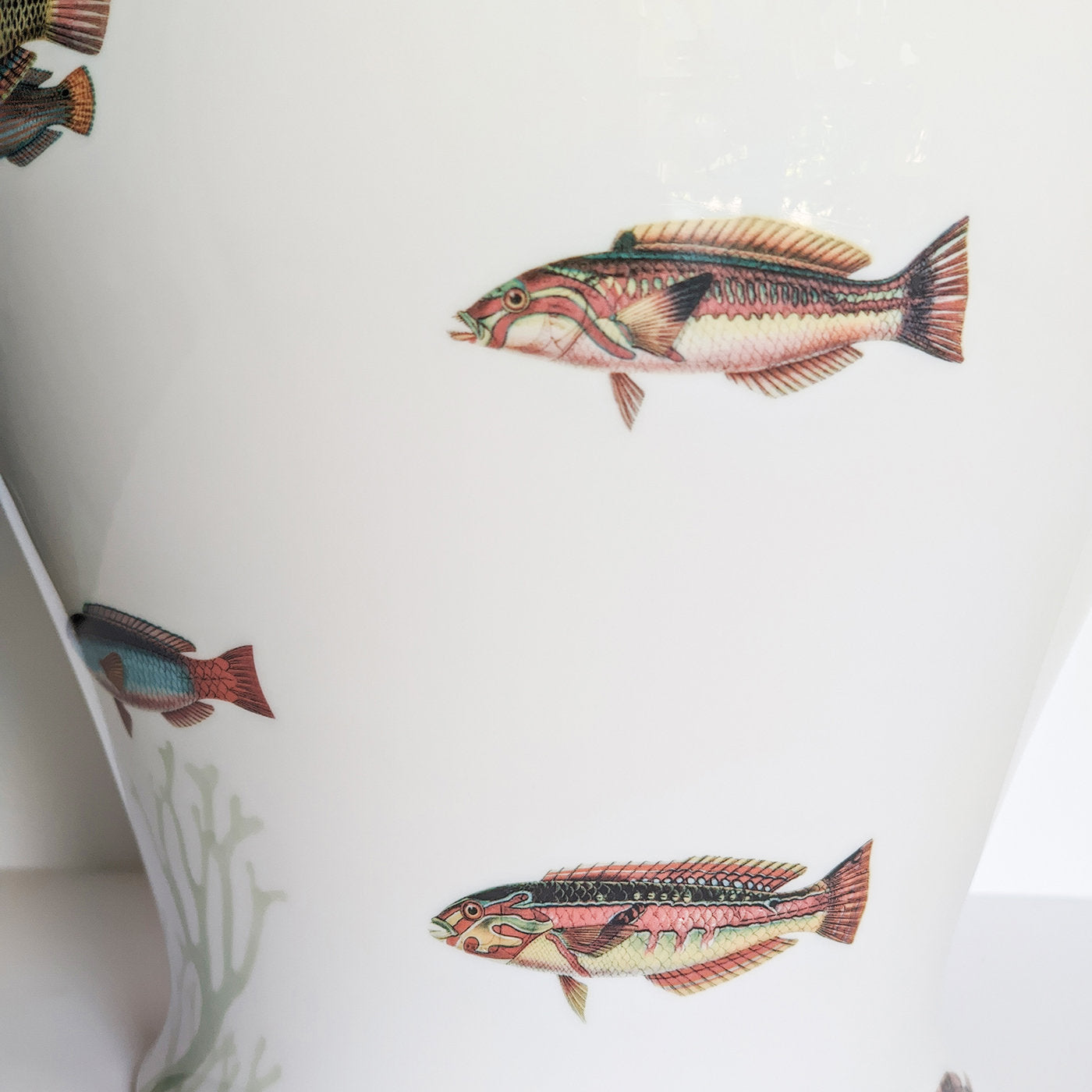 Amami Amphora Porcelain Vase With Tropical Fish H32Cm - Alternative view 3