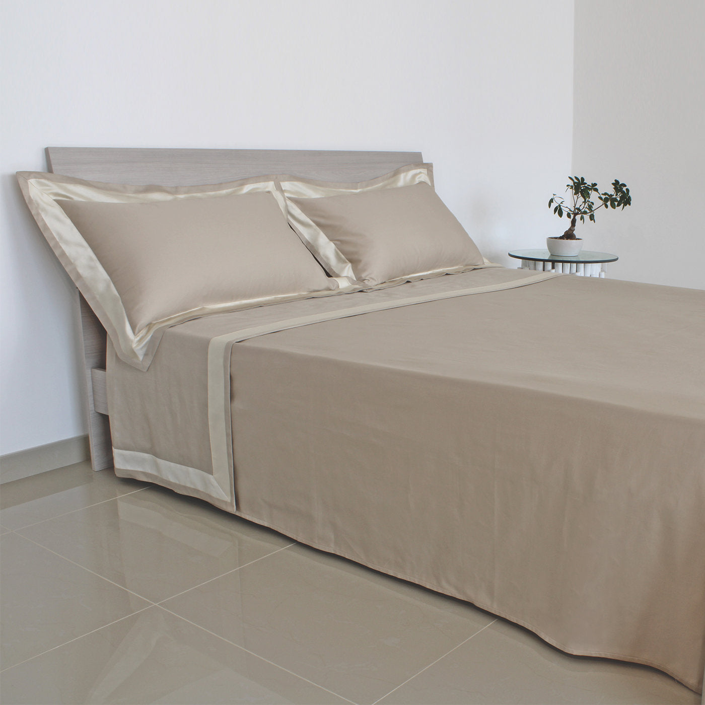 Sand King Size Sheet Set with Pillowcases - Alternative view 1