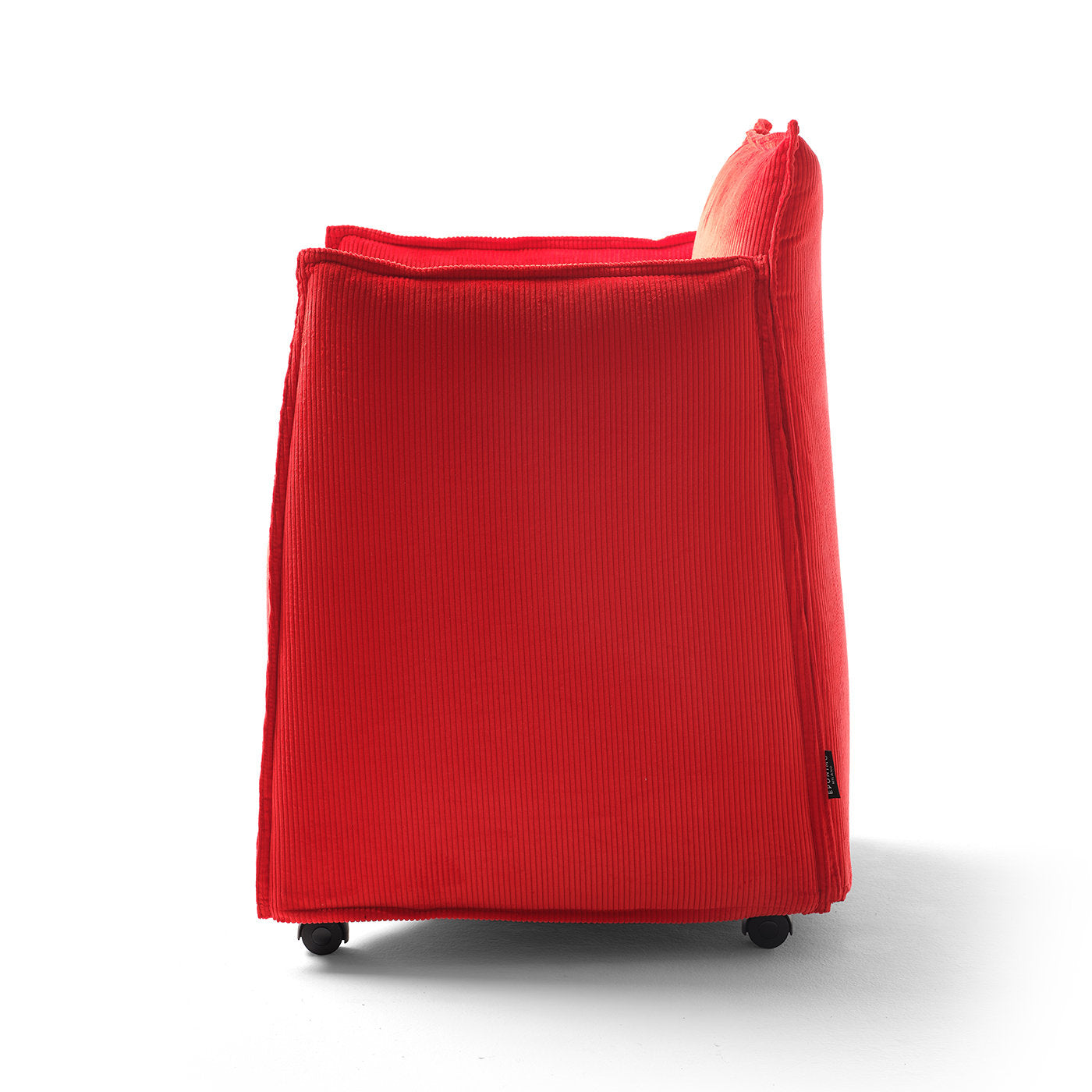 Medven Red Armchair by Alberto Colzani - Alternative view 1