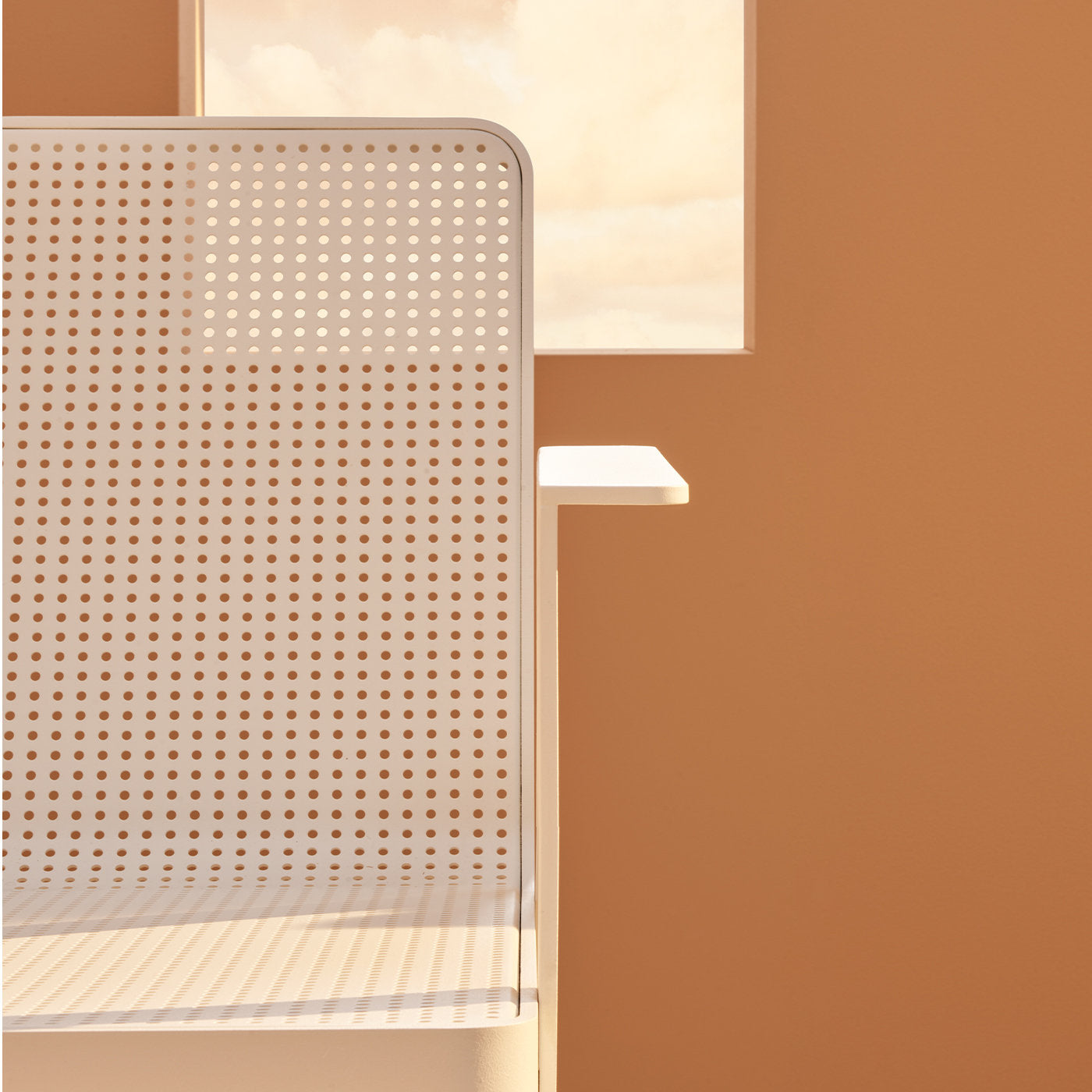 Makemake White Chair with Armrests - Alternative view 4