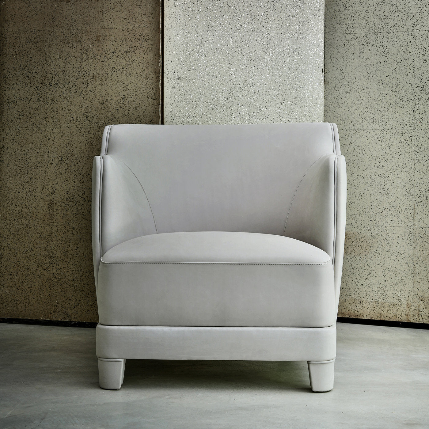 Lola Club Gray Armchair by Bosco Fair and Emanuele Genuizzi - Alternative view 2