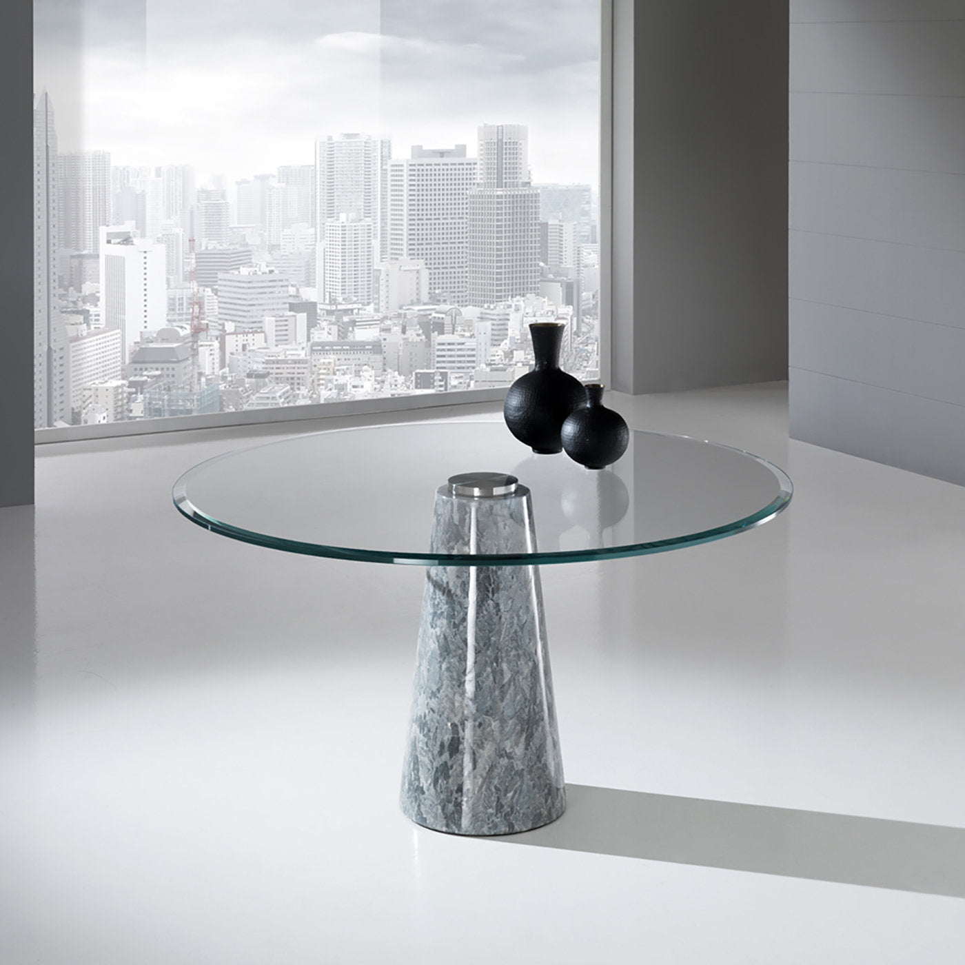 Ares Round Dining Table - Alternative view 1