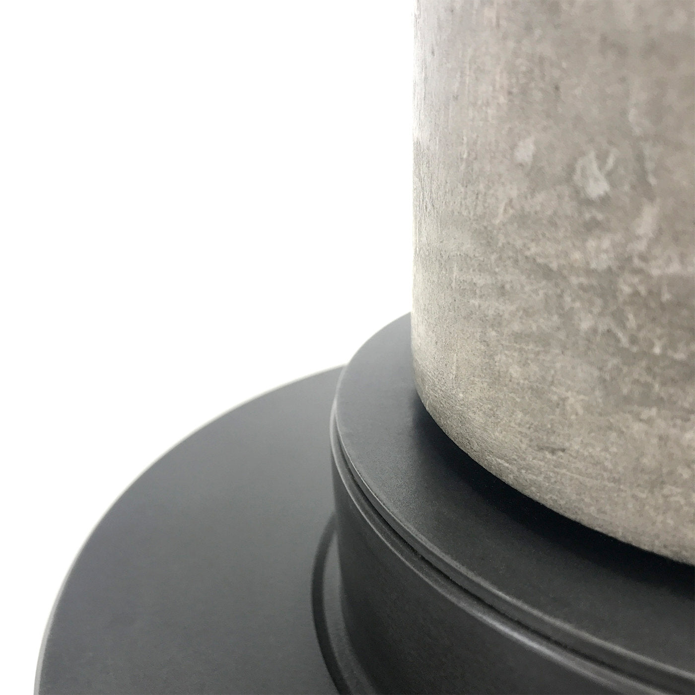 Urania Concrete Table Lamp - Alternative view 1