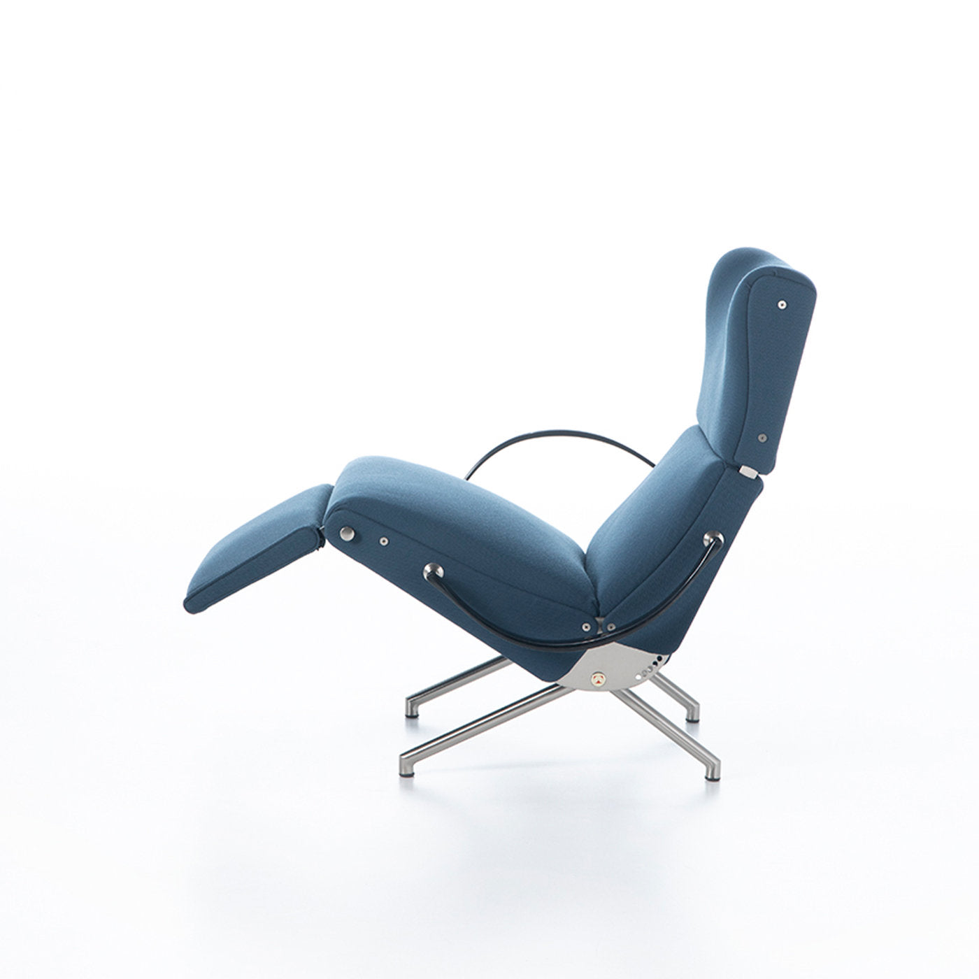 P40 Dusty Blue Lounge Chair by Osvaldo Borsani - Alternative view 1