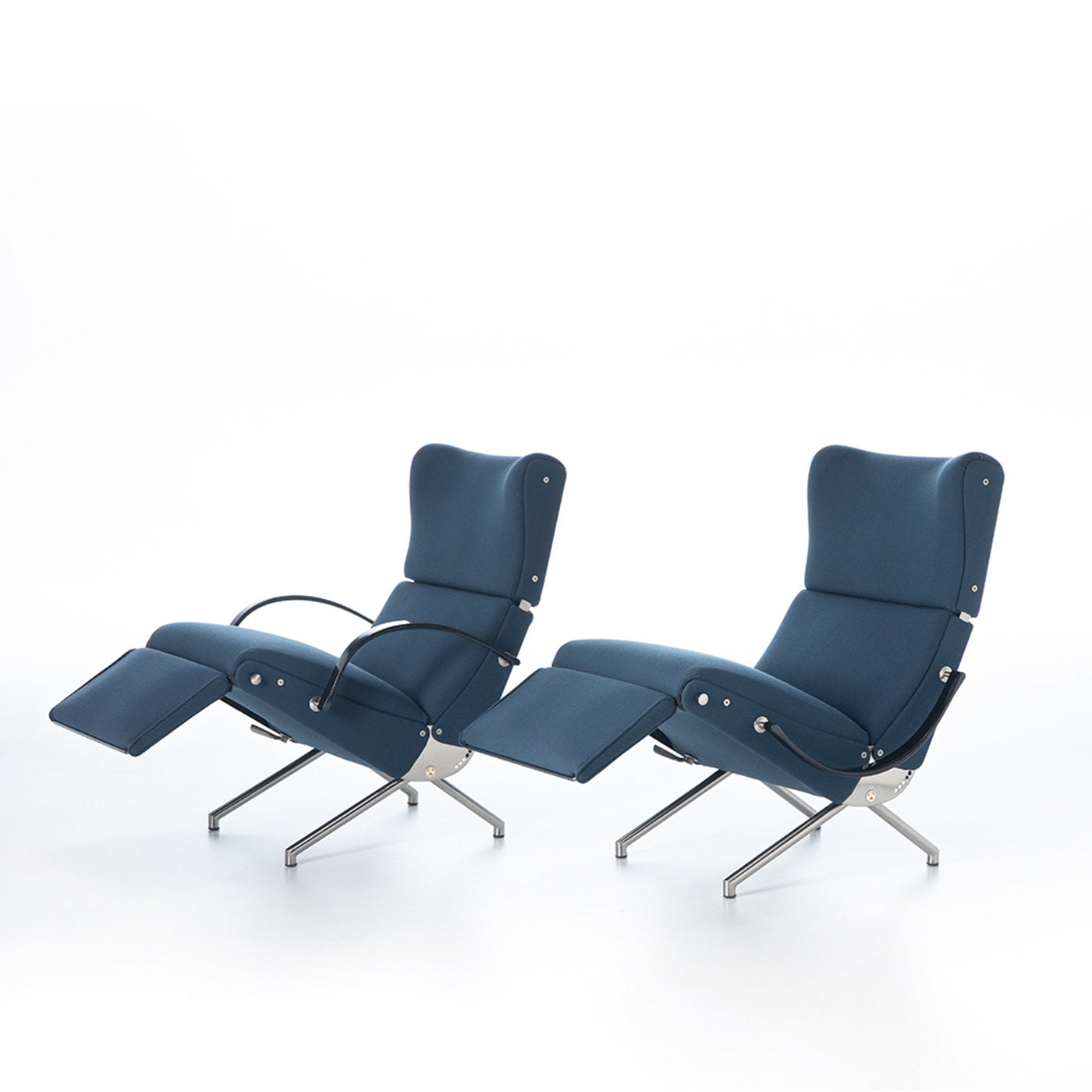 P40 Dusty Blue Lounge Chair by Osvaldo Borsani - Alternative view 2