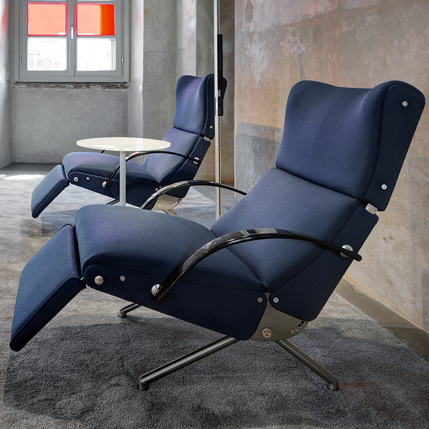 P40 Dusty Blue Lounge Chair by Osvaldo Borsani - Alternative view 3