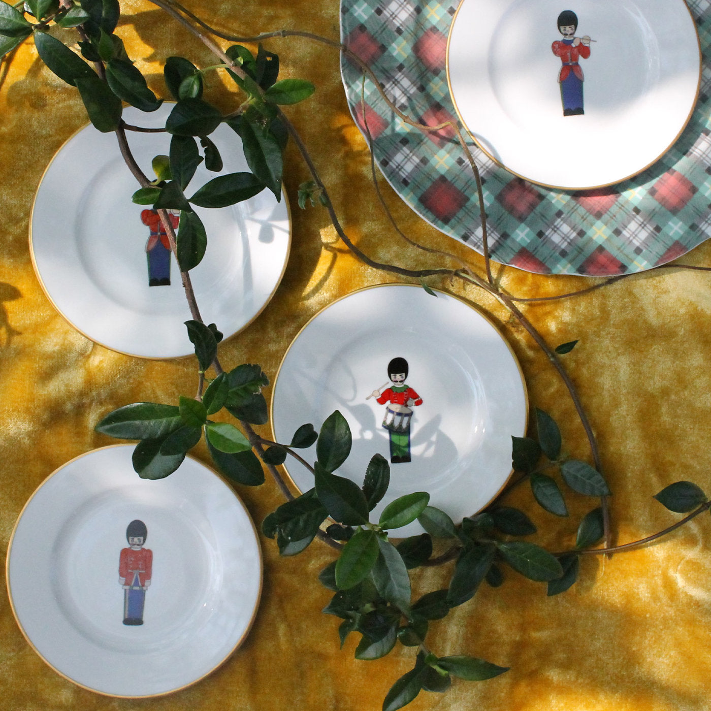 Concert Set of 6 Dessert Plates  - Alternative view 5