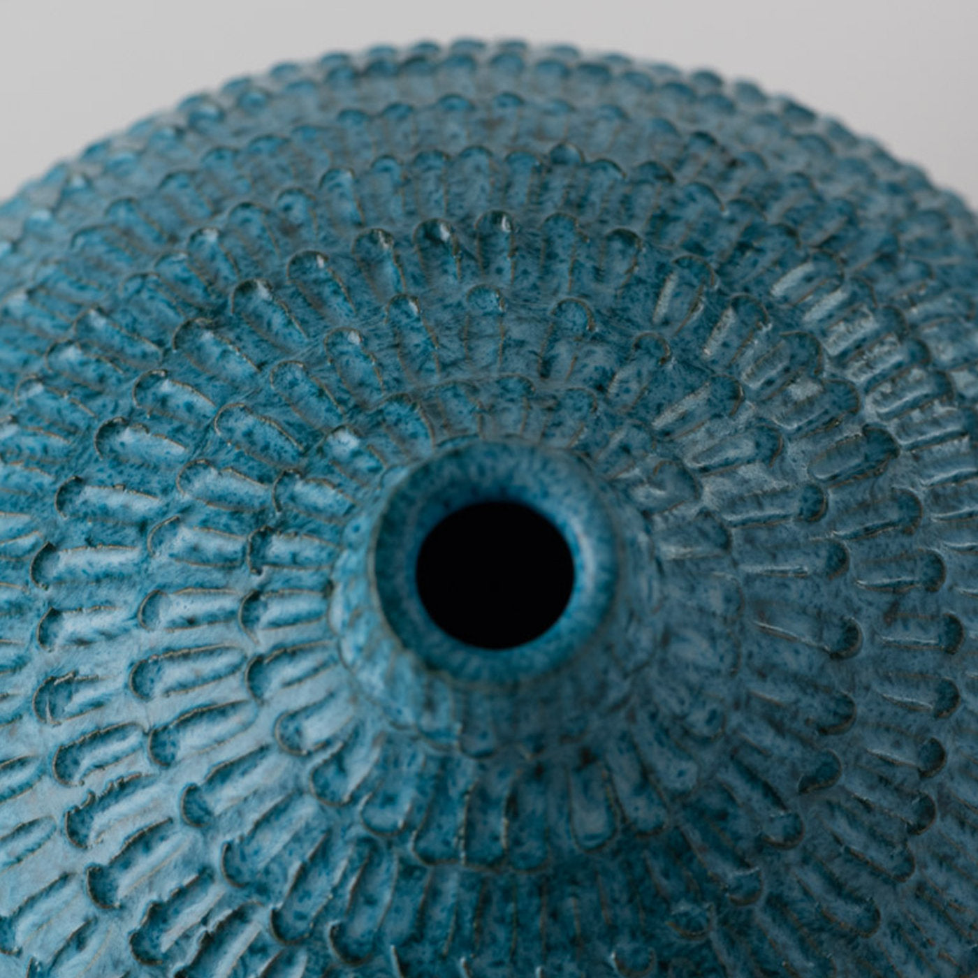 Turquoise Notched Vase - Alternative view 3