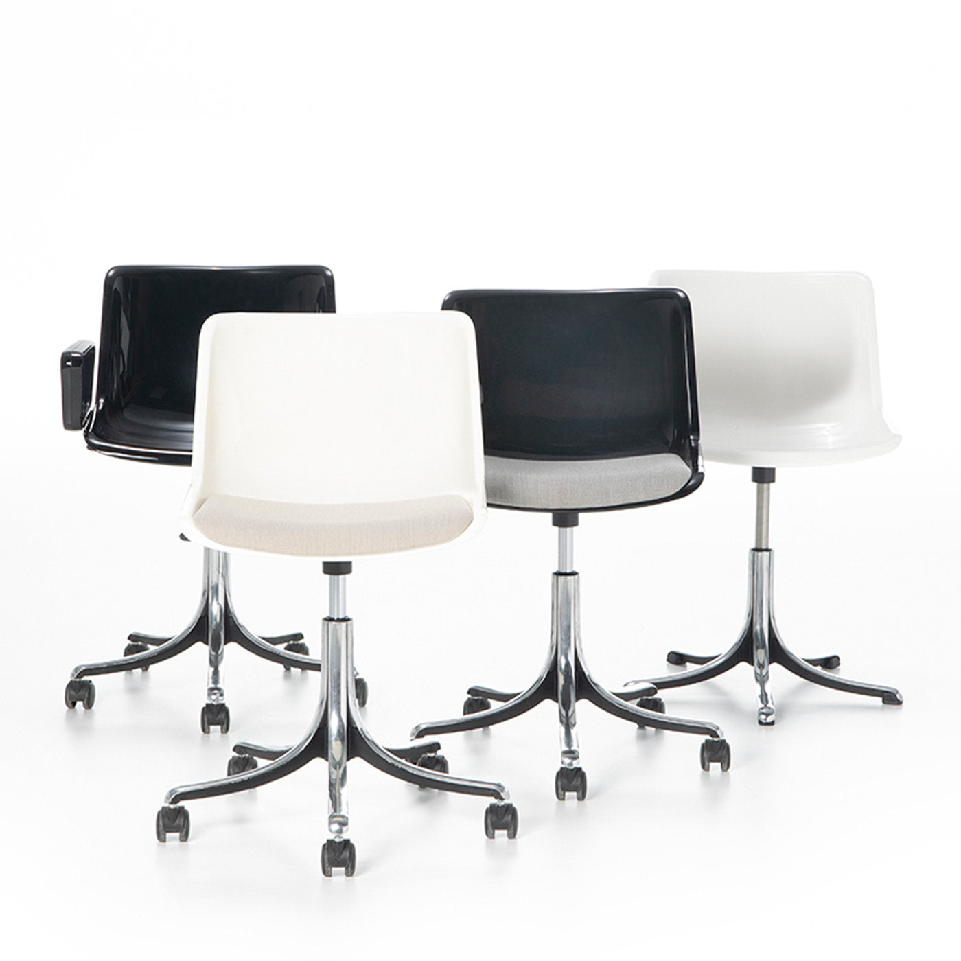 Modus White Chair with Gray Seat Cushion by Centro Progetti Tecno - Alternative view 1