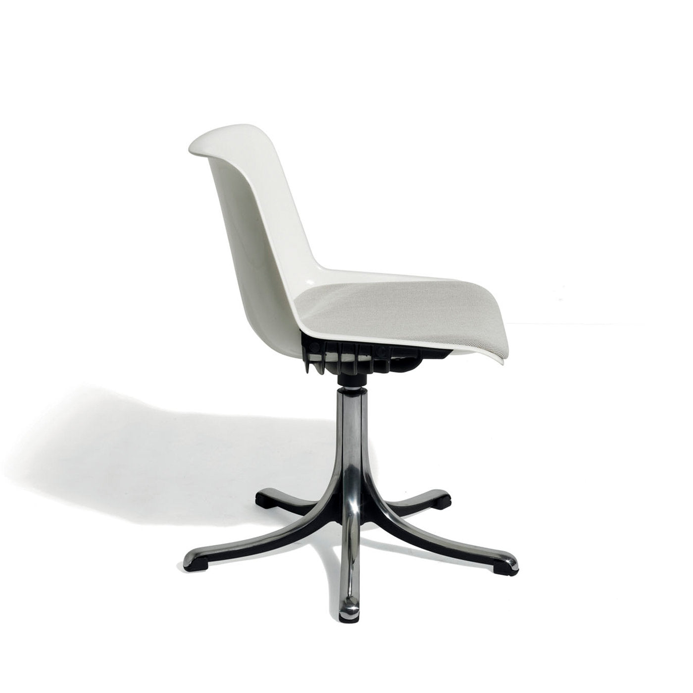 Modus White Chair with Gray Seat Cushion by Centro Progetti Tecno - Alternative view 2