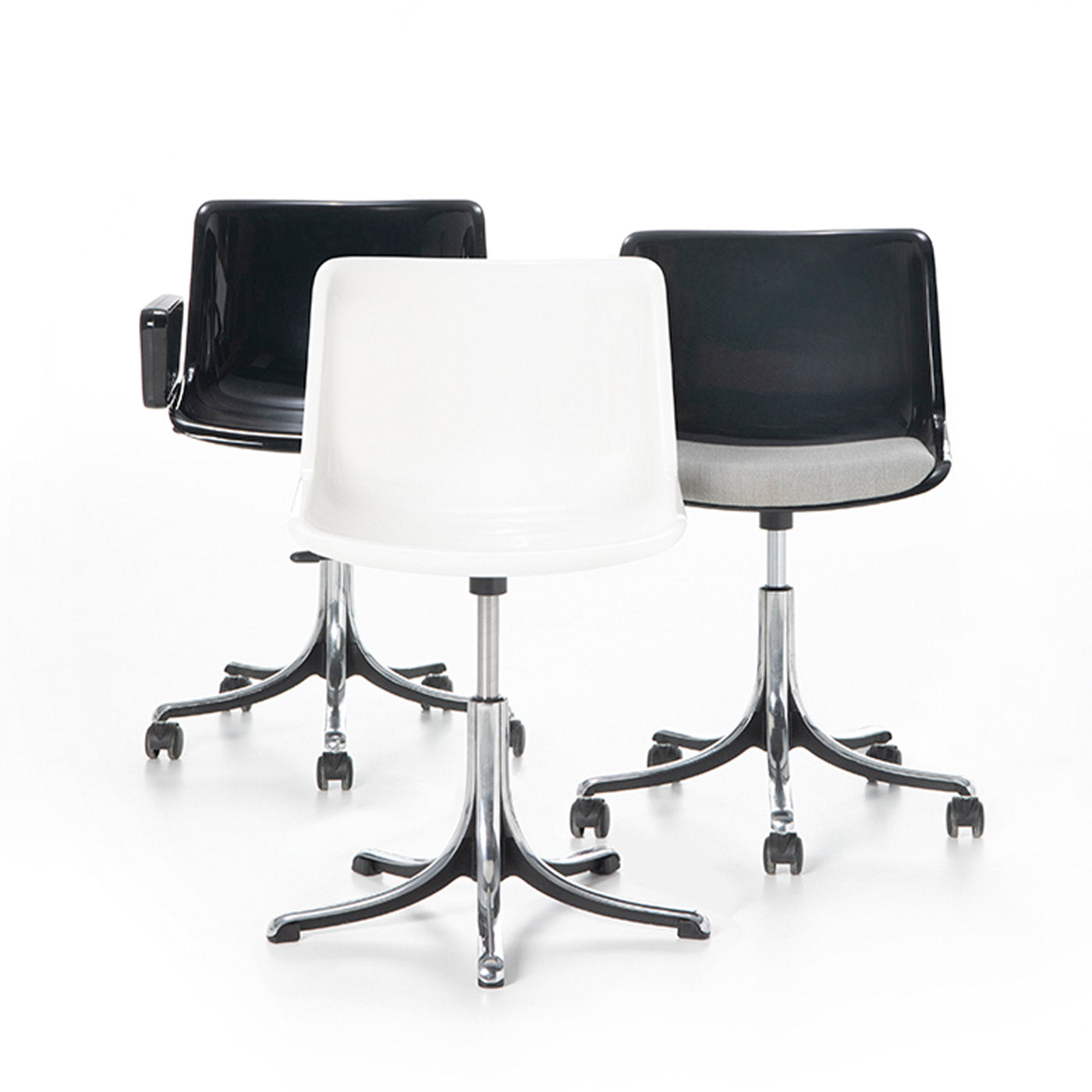 Modus Black Caster Chair with Armrests by Centro Progetti Tecno - Alternative view 1
