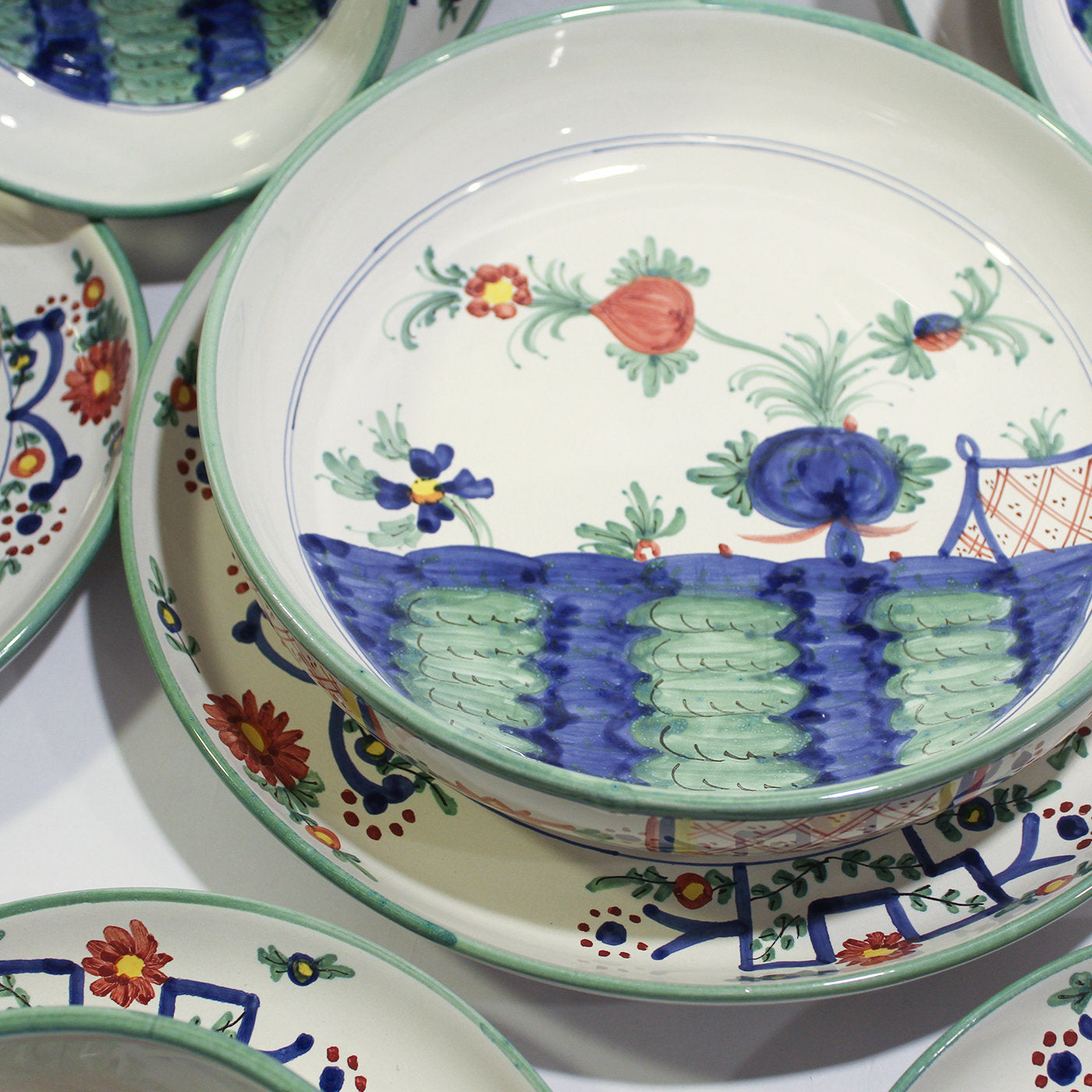 Garofano Set of 6 Soup Plates and 6 Dinner Plates by Lorenza Adami - Alternative view 2