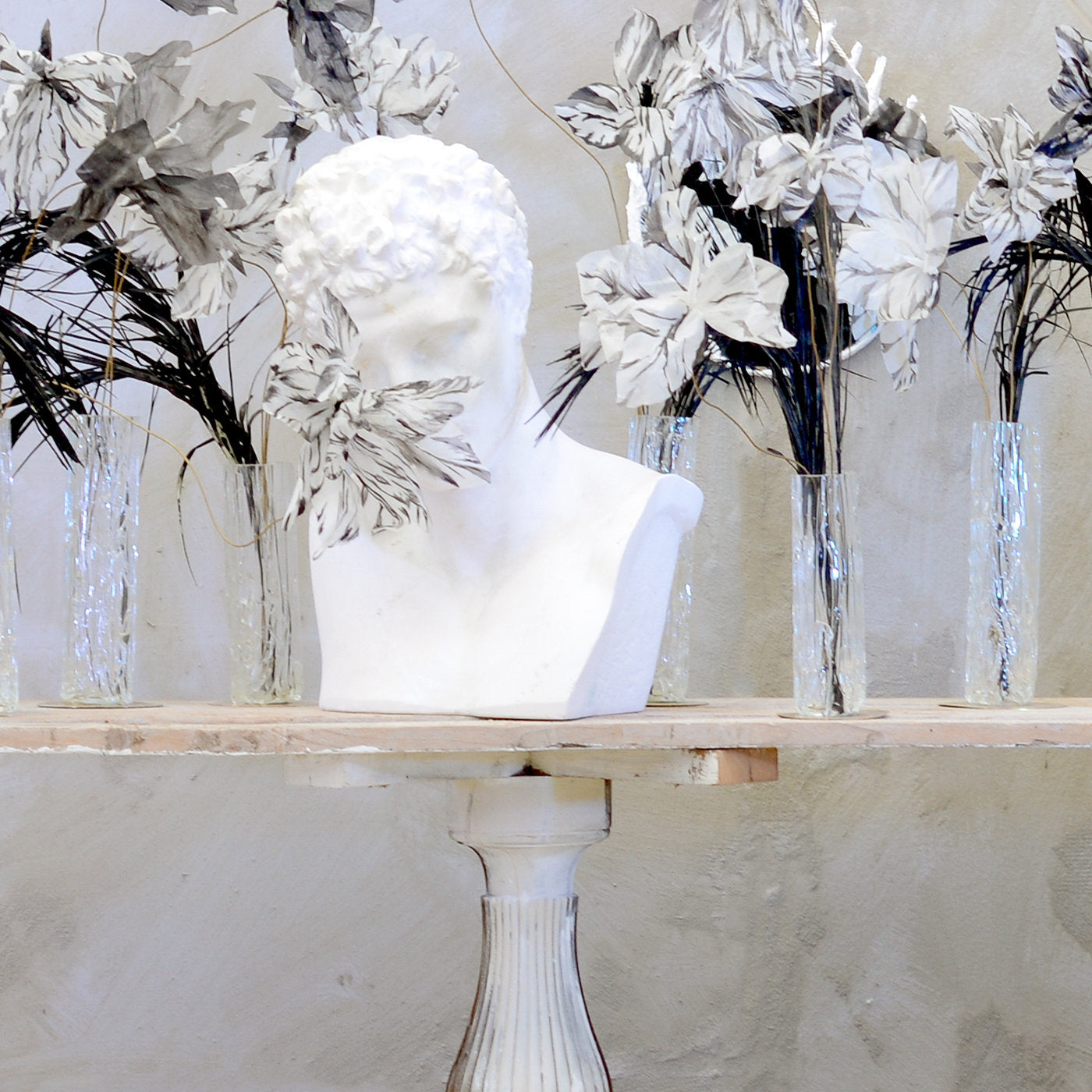 Fleurs De Scène Glass Vase with Silk Flowers #3 - Alternative view 1