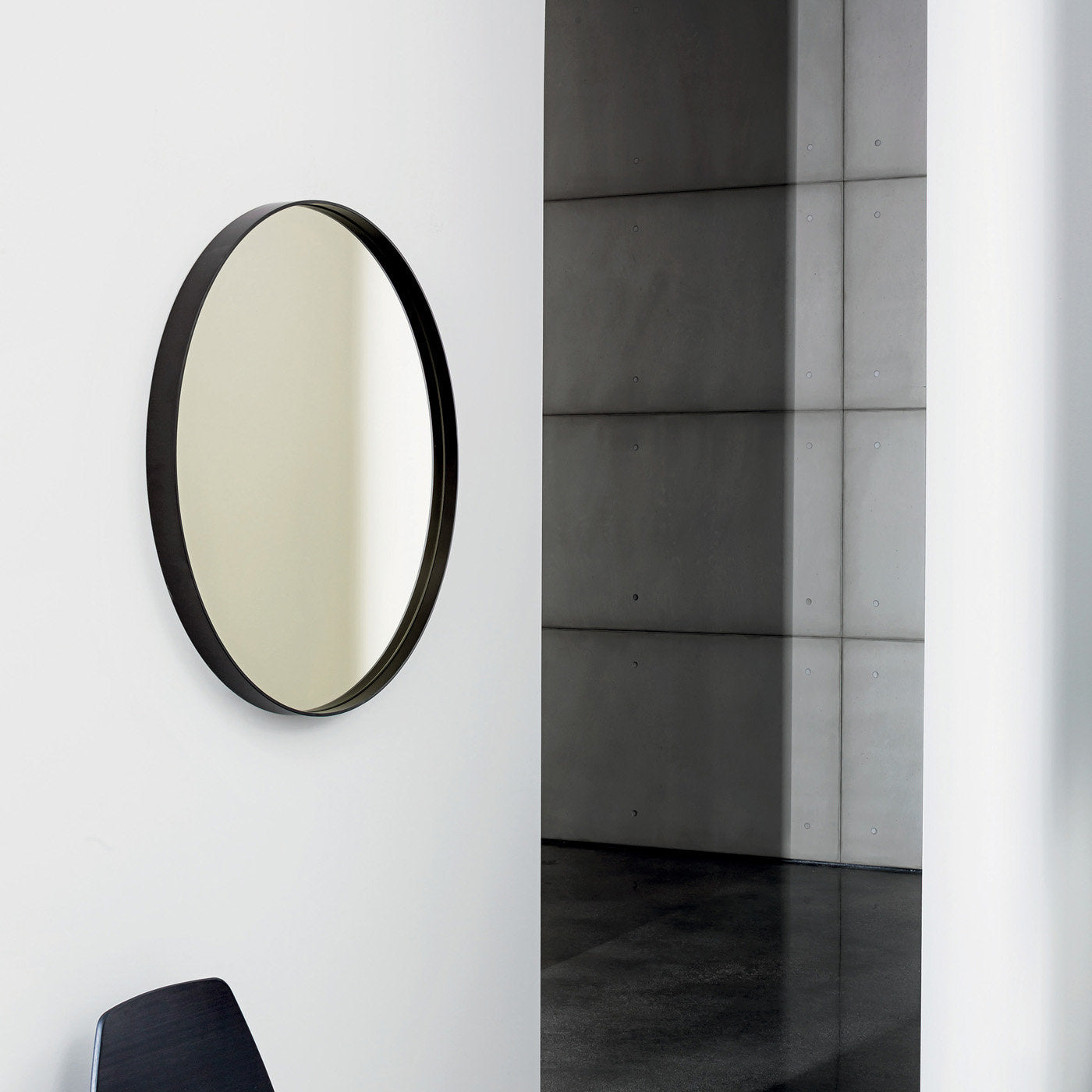 Circle Visual Wall Mirror - Alternative view 1