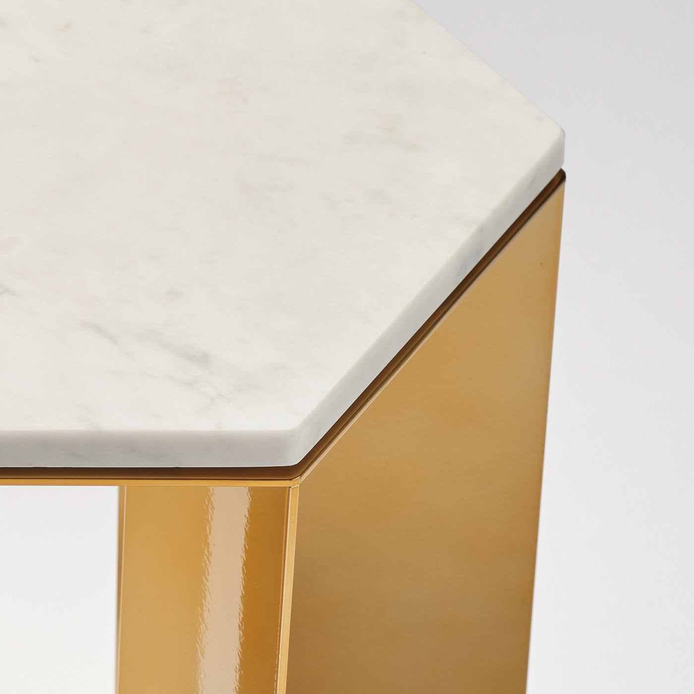 Alato Gold and White Marble Side Table by Antonio Saporito - Alternative view 1