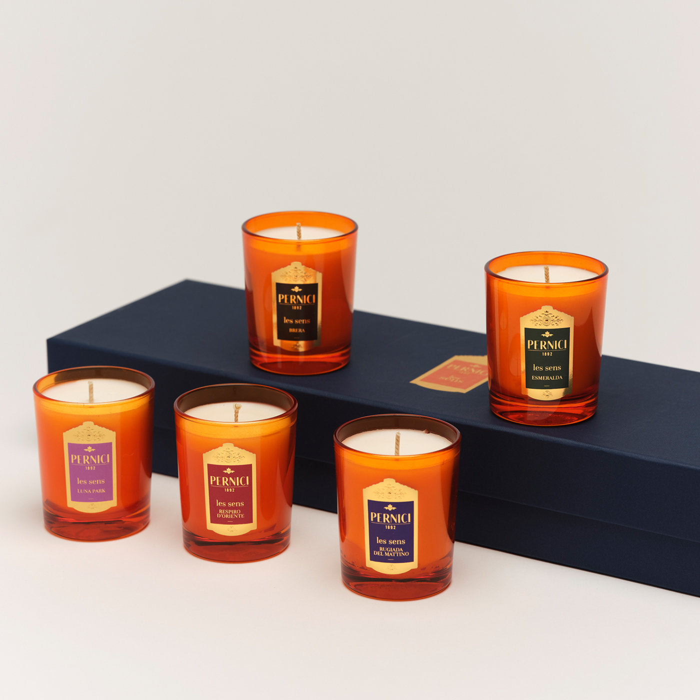 Les Sens Set of 5 Small Scented Candles - Alternative view 4