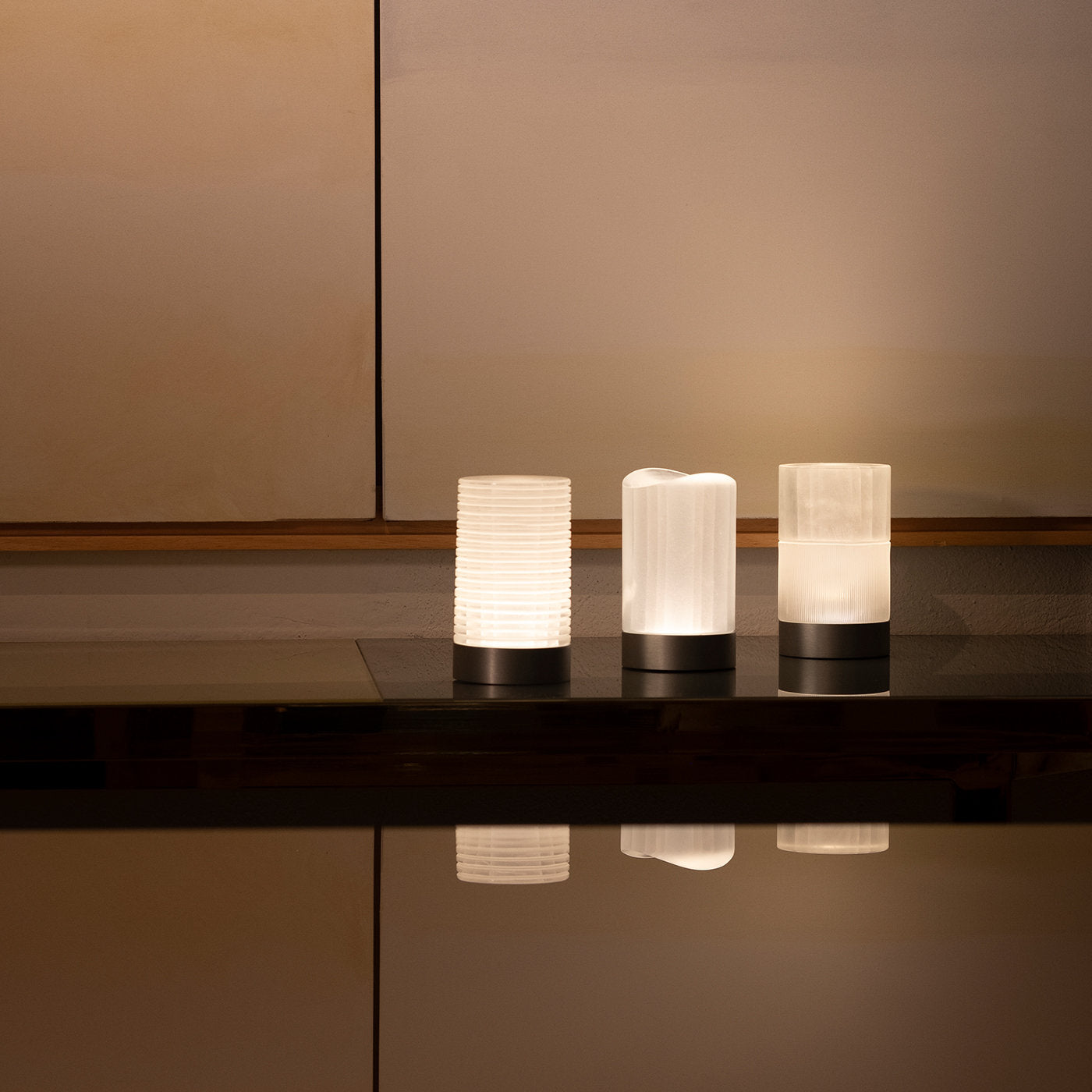 Lámpara de mesa recargable Haute Stripe de Federico Peri - Vista alternativa 4