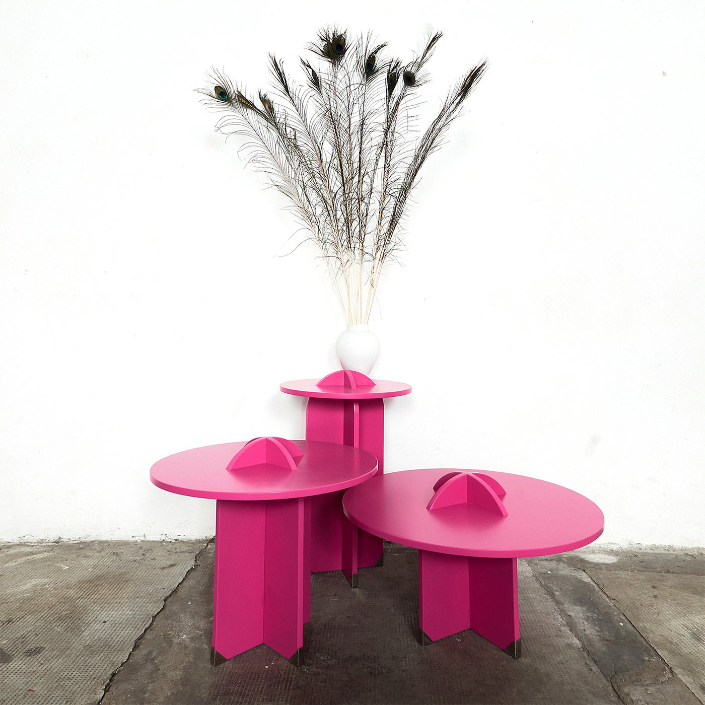 Pink's Not Dead TT01 Pink Side Table - Alternative view 2