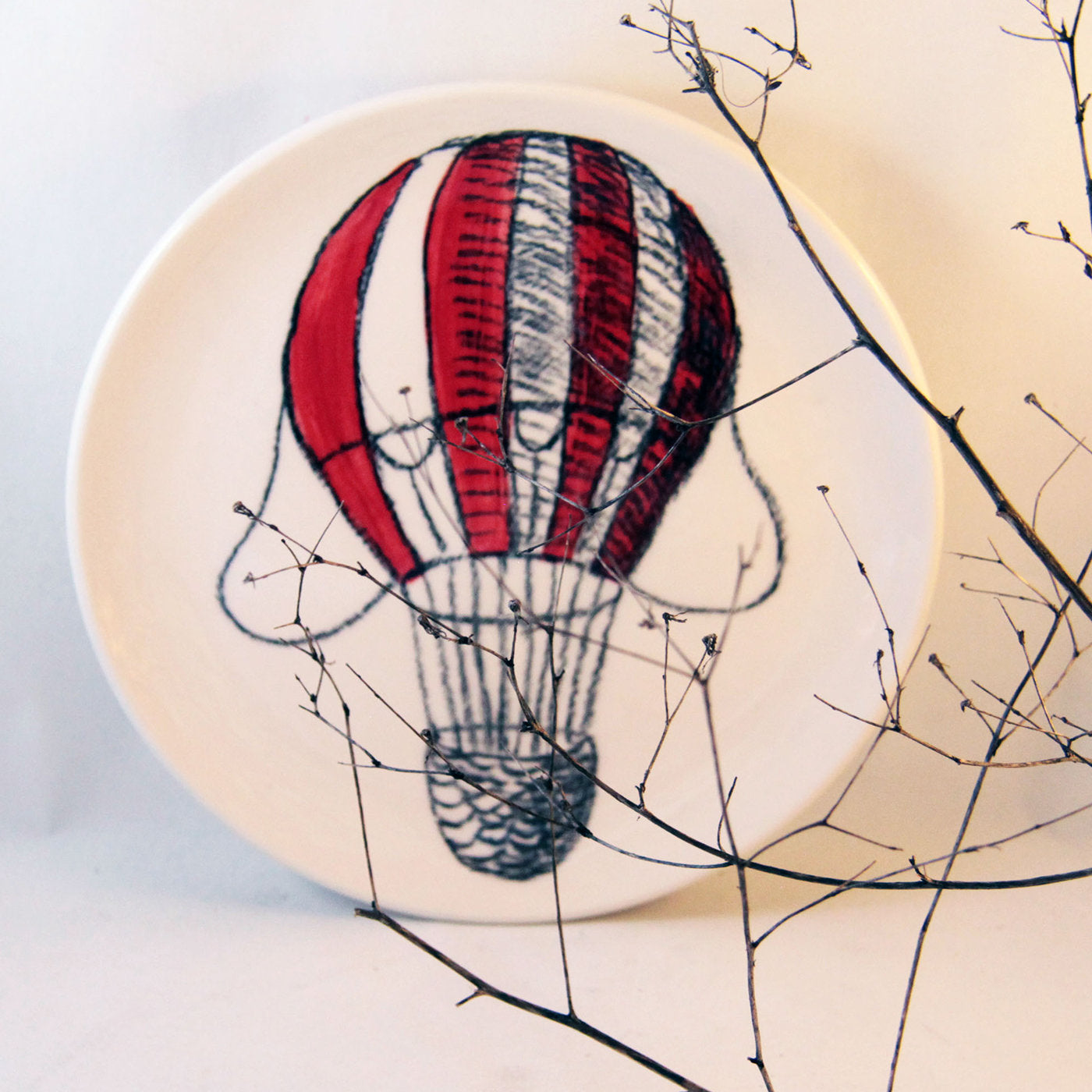 Red Air Balloon Decorative Plate - Alternative view 1